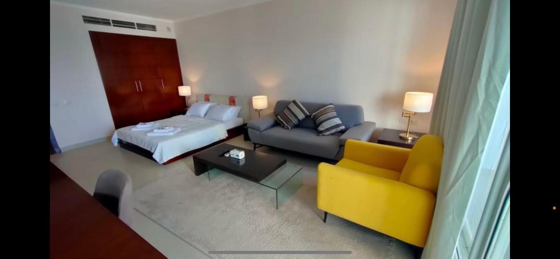 Executive Royal Tower Apartments - Sky Lounge