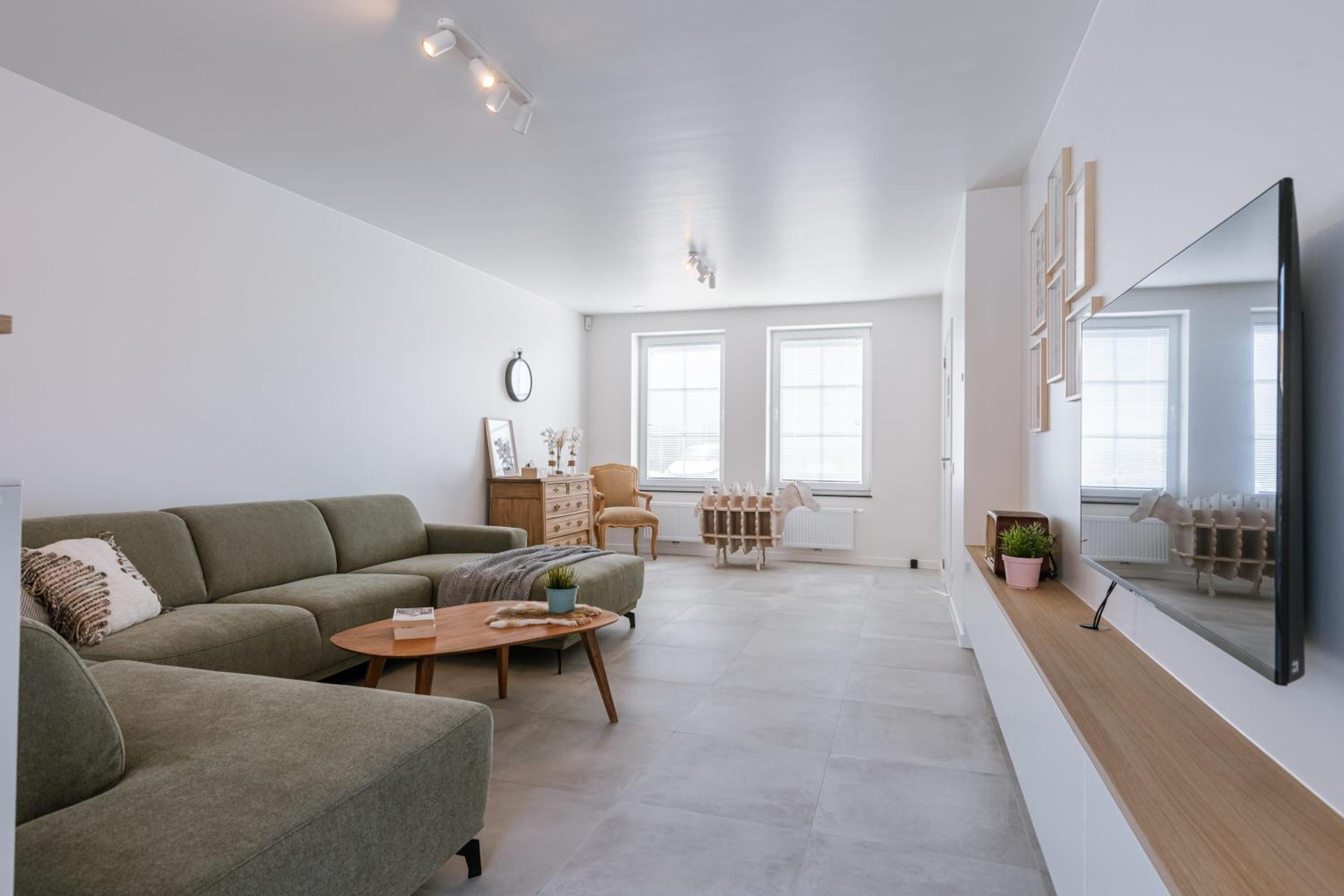 Modern house JULIE with spacious garden and garage