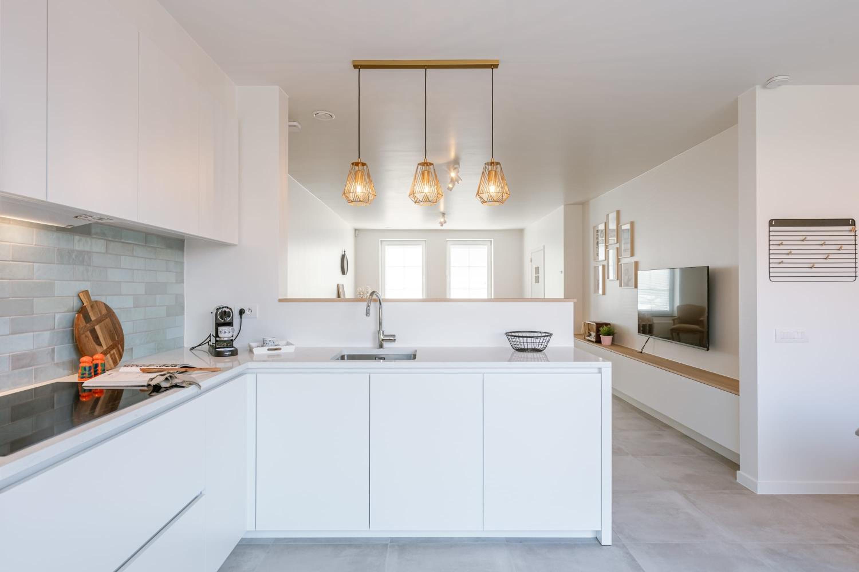 Modern house JULIE with spacious garden and garage