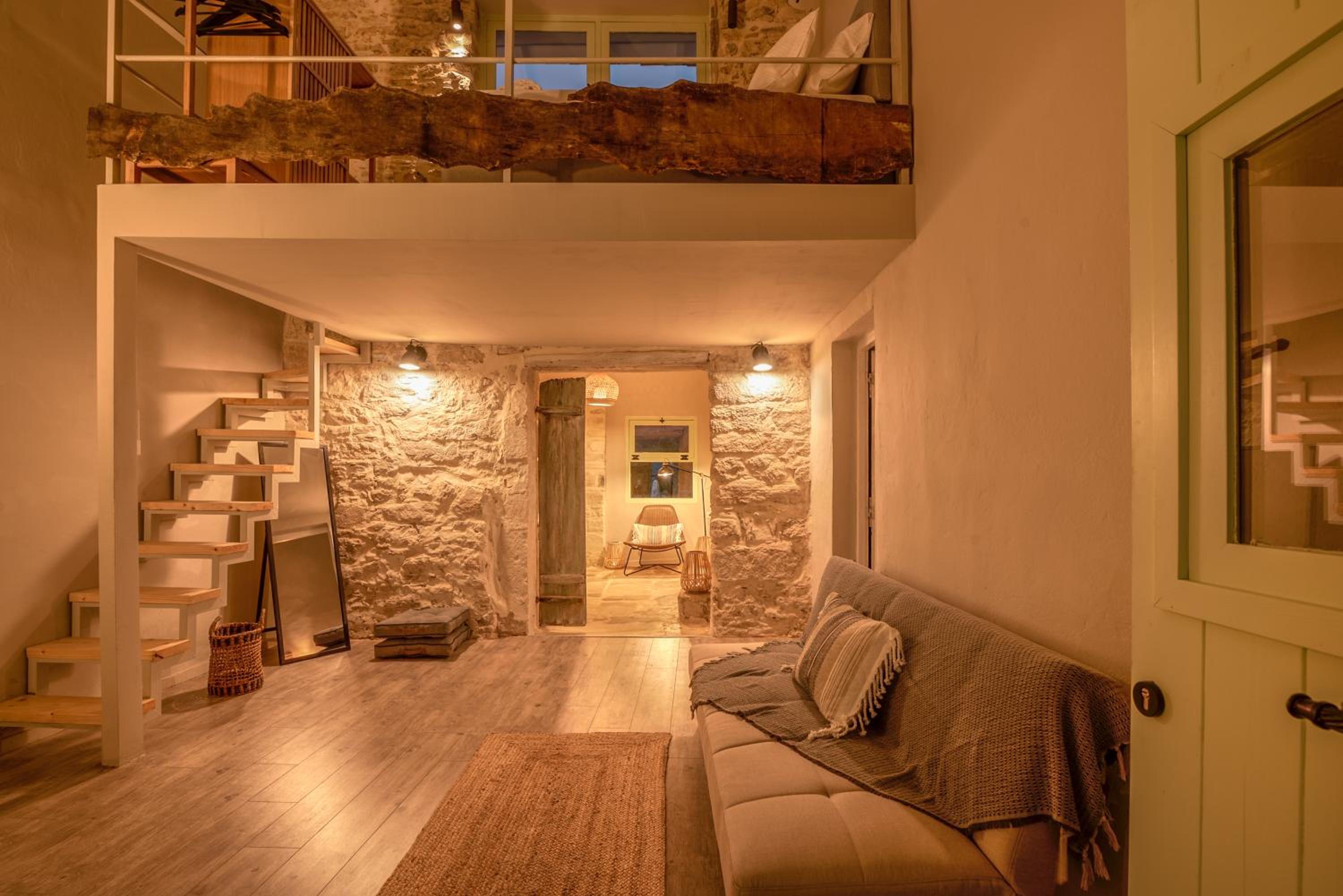 Mourelo Home