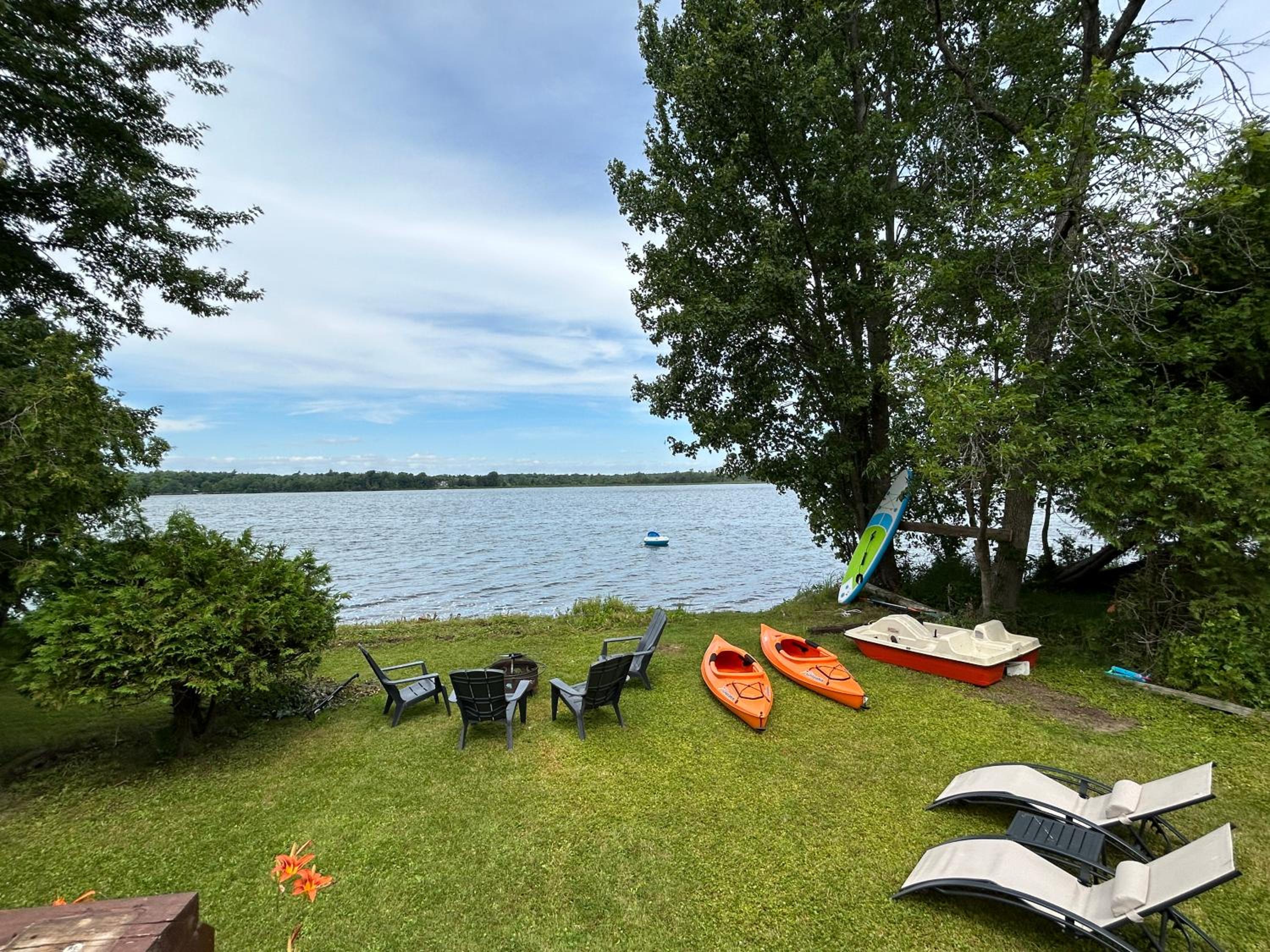 Modern, Sunset Waterfront Cottage with EV Charger