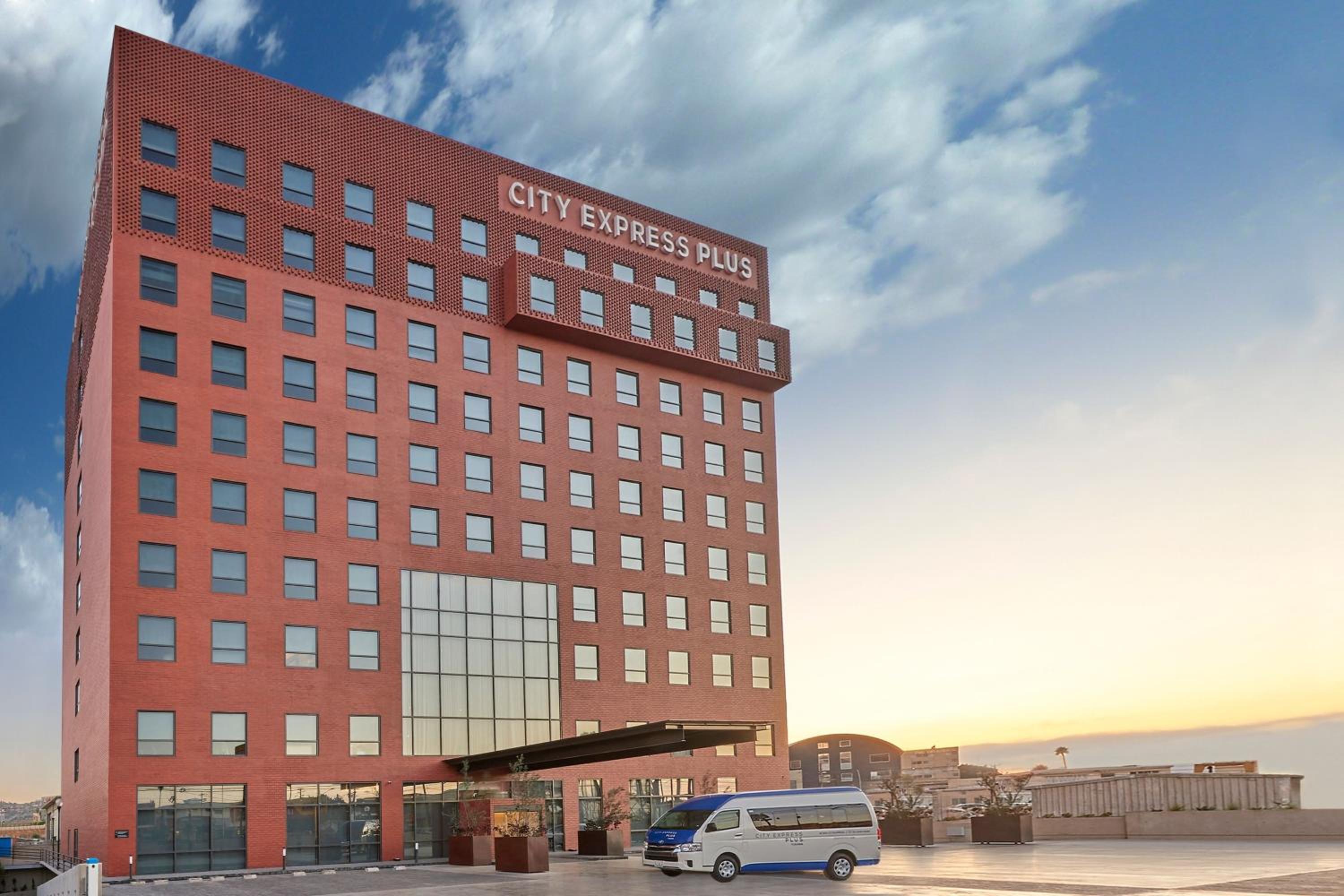Hotel City Express Plus by Marriott Tijuana - Image 1