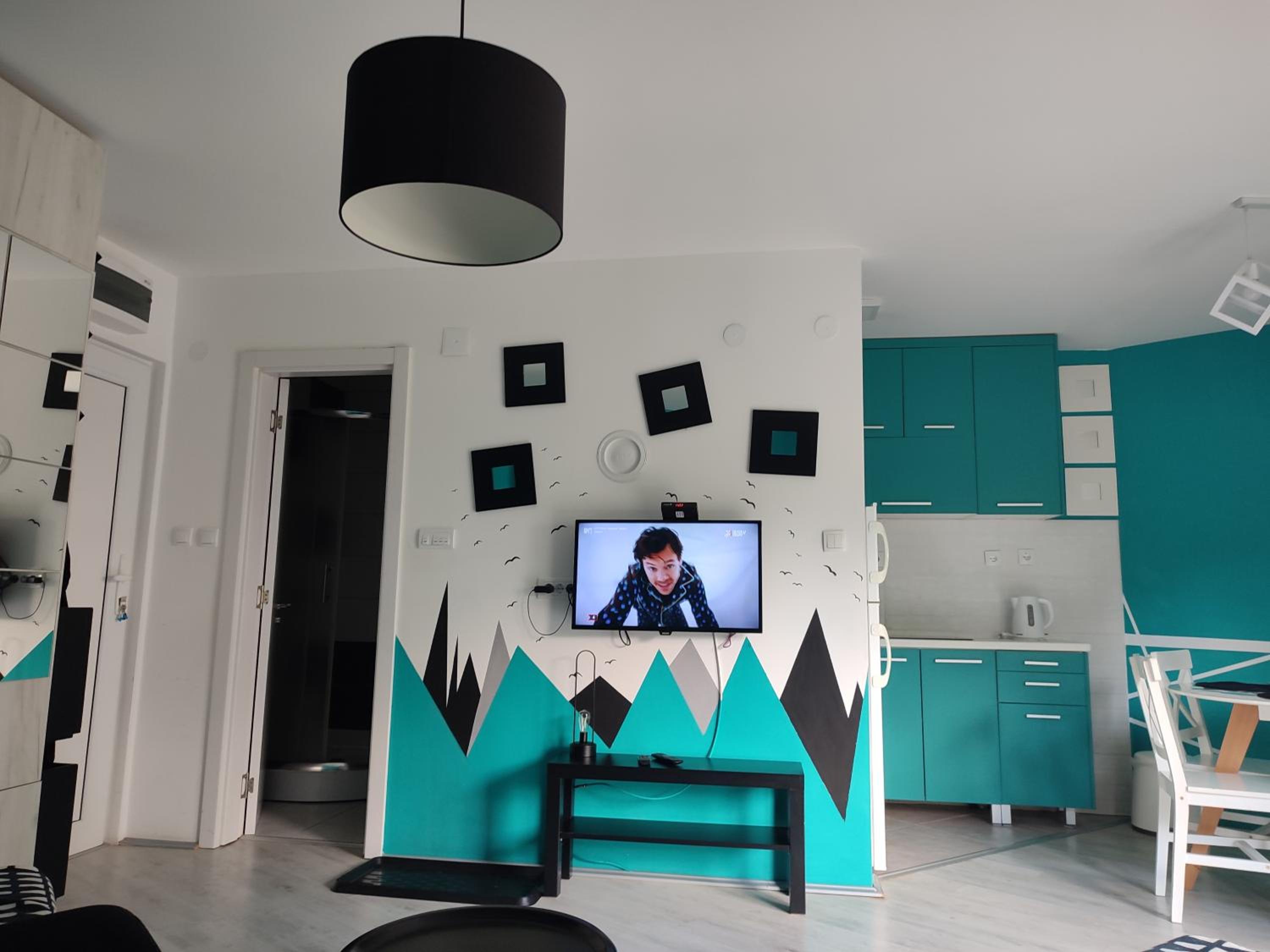 Studio Triangle Divcibare view 5