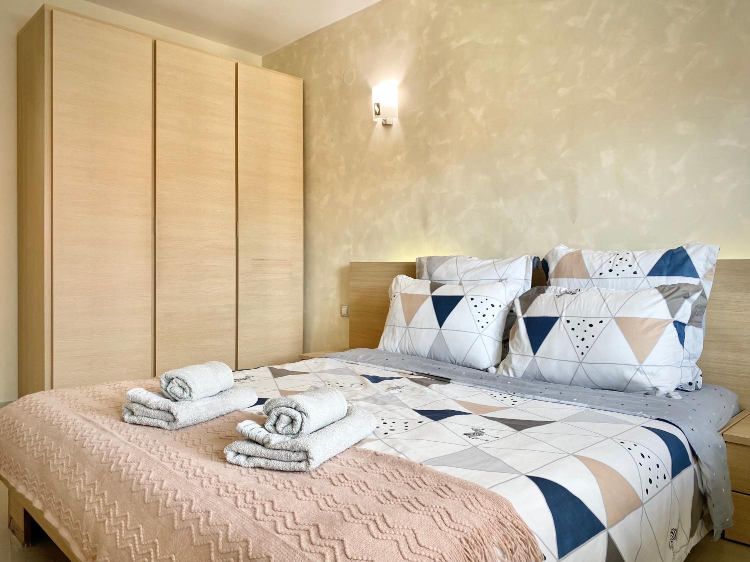 Entire Apartment for 4 Guests in Sofia