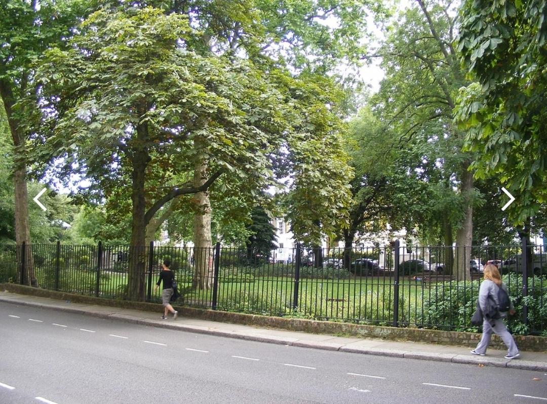 FLAT A - 33 Camden Square - Double Room