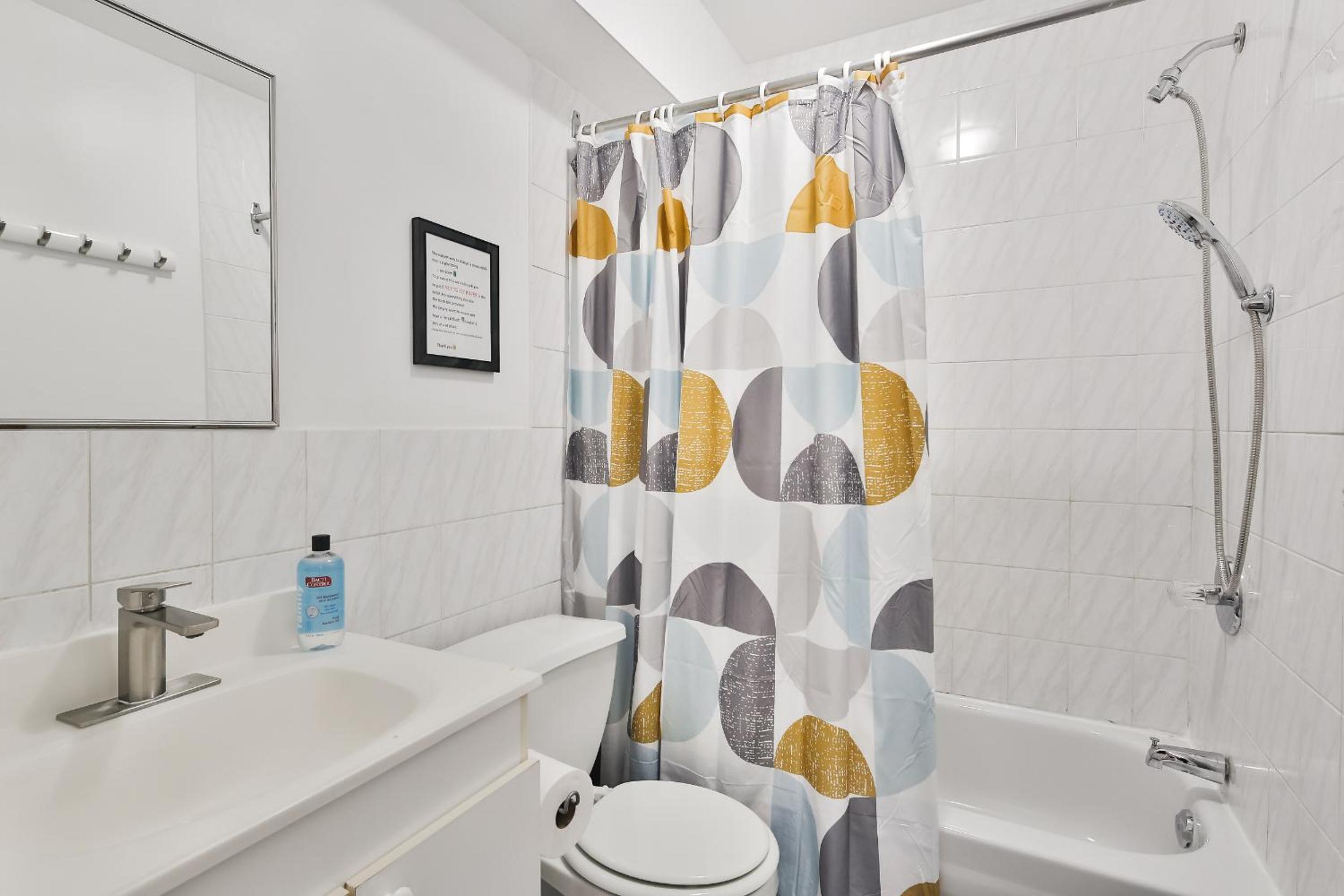 250 METERS to METRO BERRI UQAM - Spacious fully equipped APARTMENTS - 1 FREE PARKING per unit - in-unit Washer & Dryer - fully stocked KITCHEN - WORKSPACE 