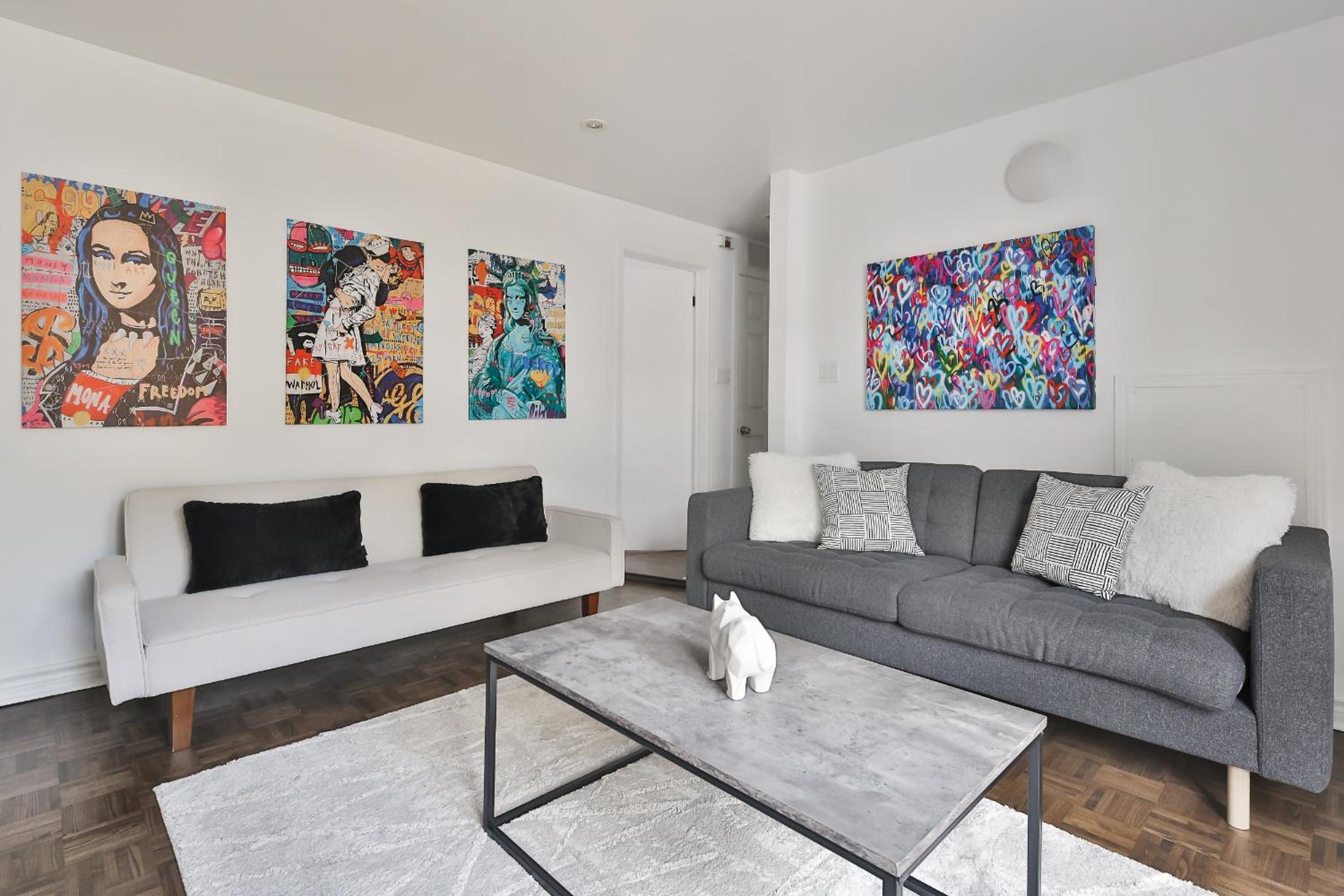 250 METERS to METRO BERRI UQAM - Spacious fully equipped APARTMENTS - 1 FREE PARKING per unit - in-unit Washer & Dryer - fully stocked KITCHEN - WORKSPACE 