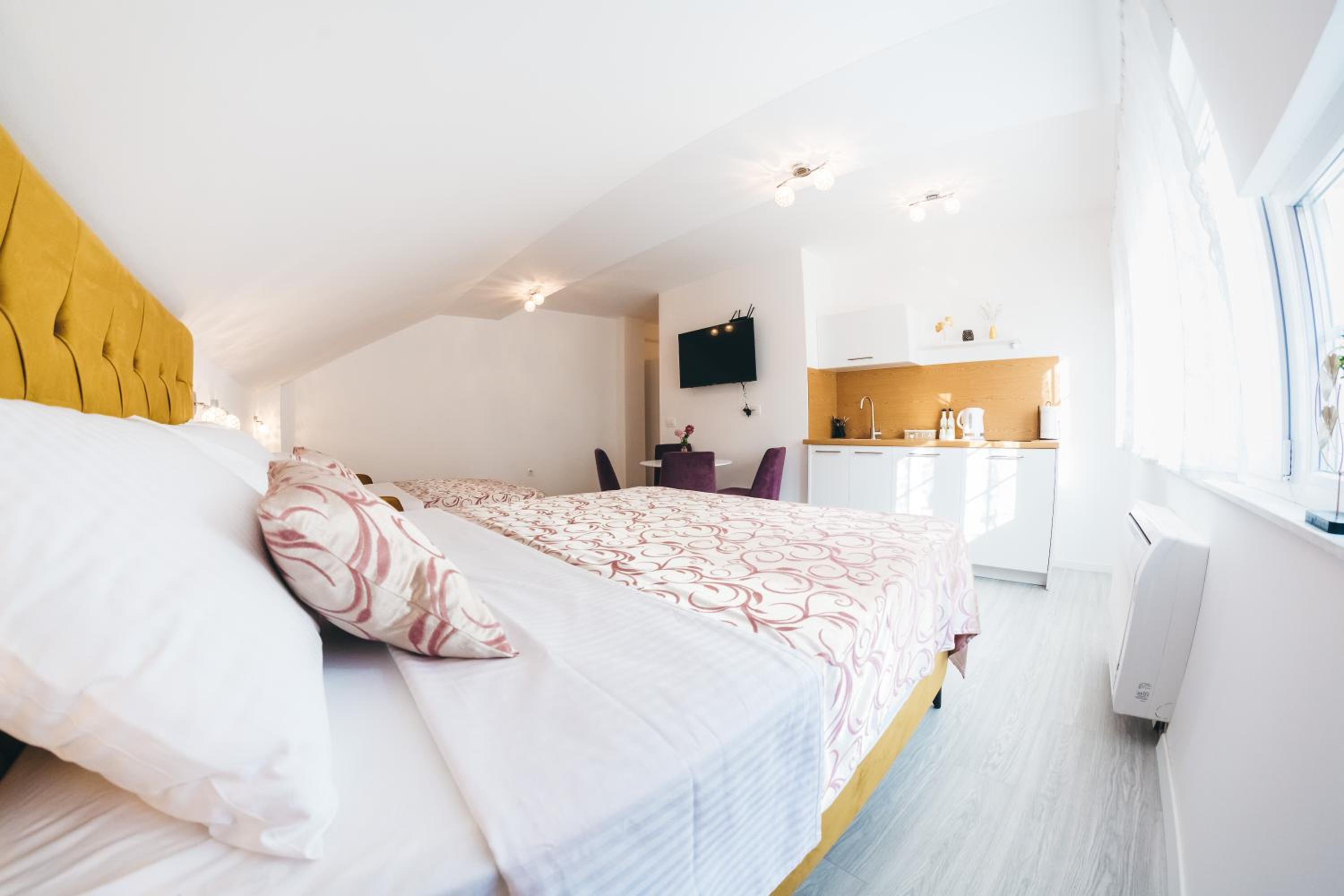 Elegant Studio Apartments Lasta