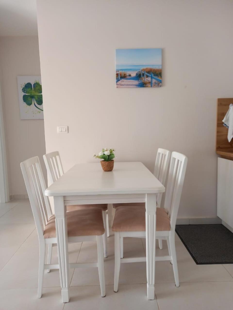 Avenir Apartment