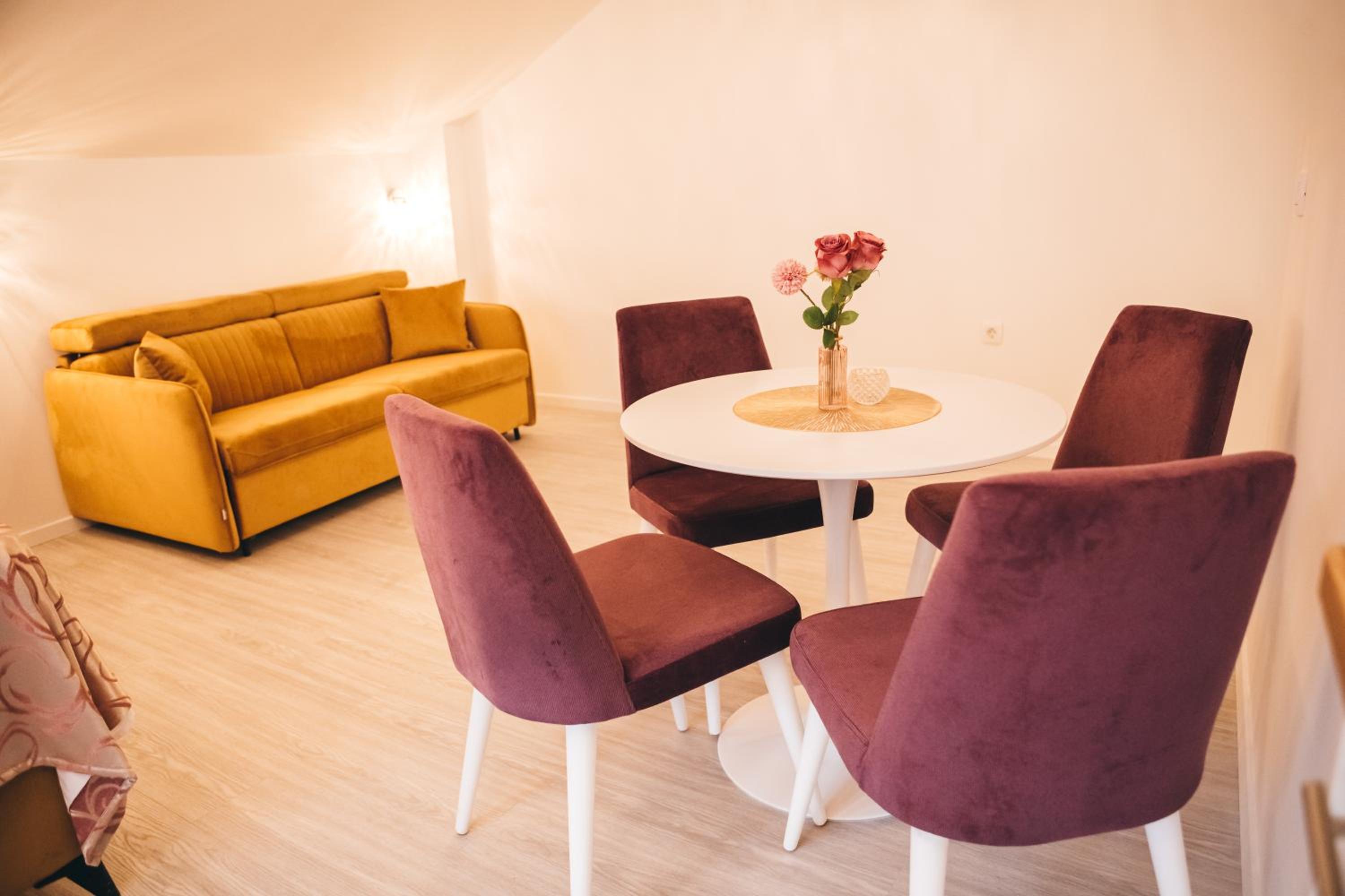 Elegant Studio Apartments Lasta