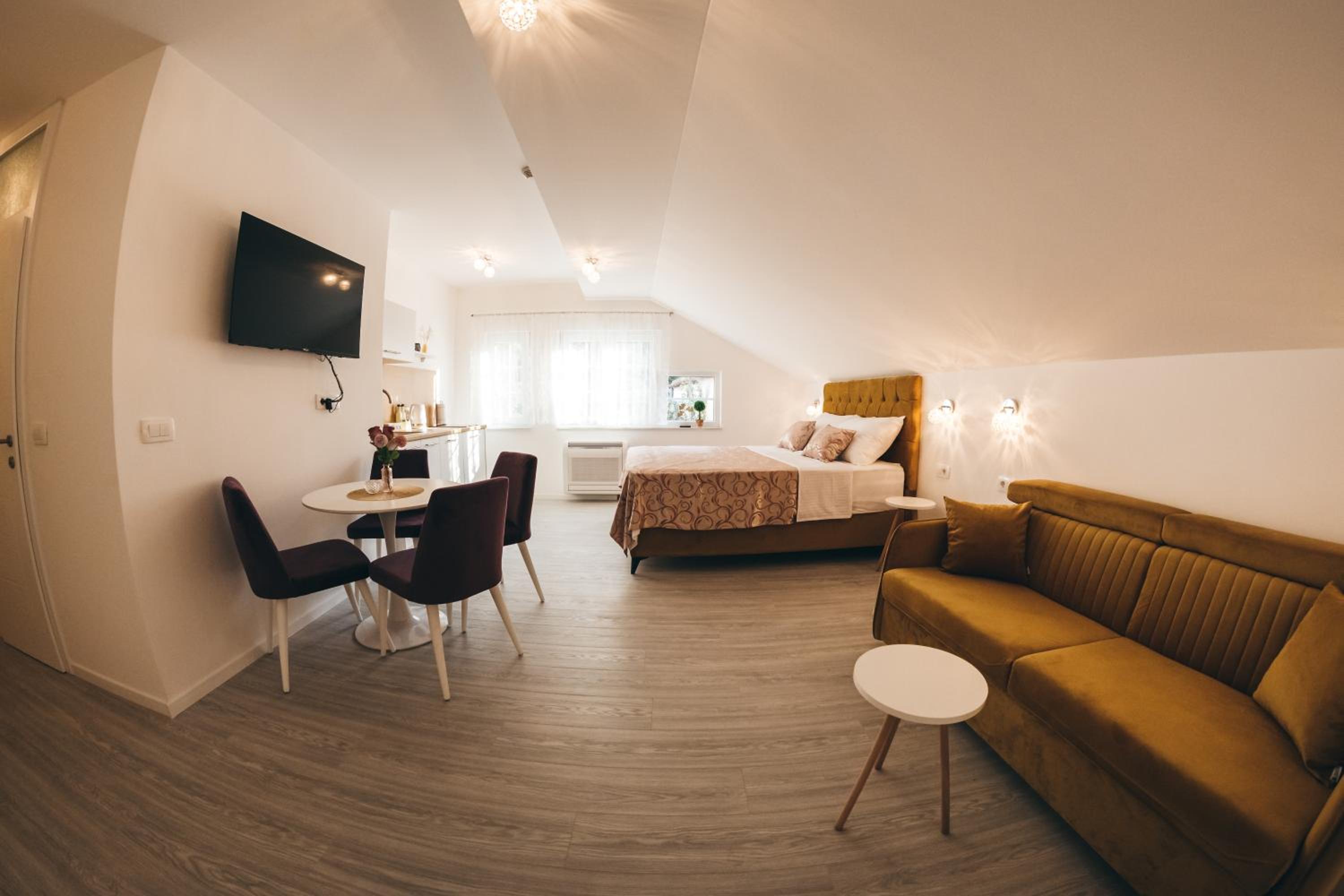 Elegant Studio Apartments Lasta
