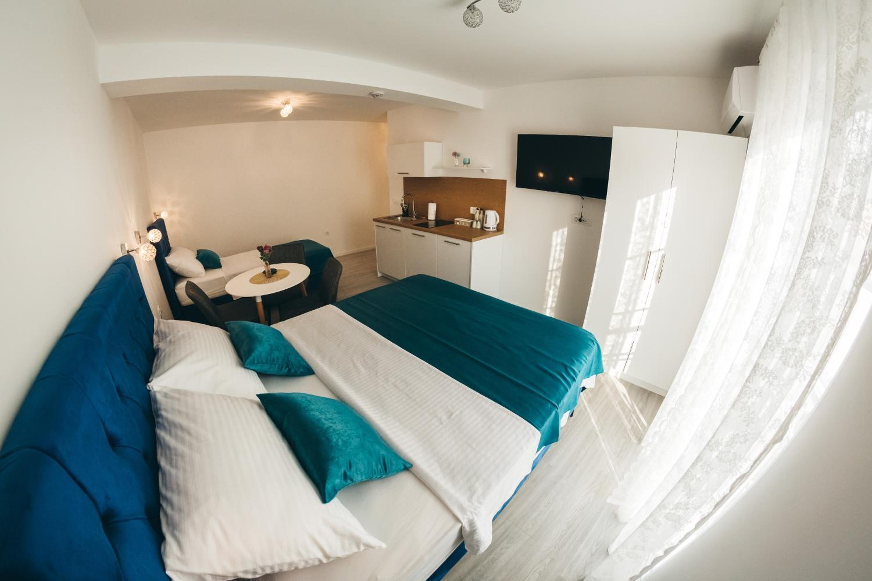Elegant Studio Apartments Lasta