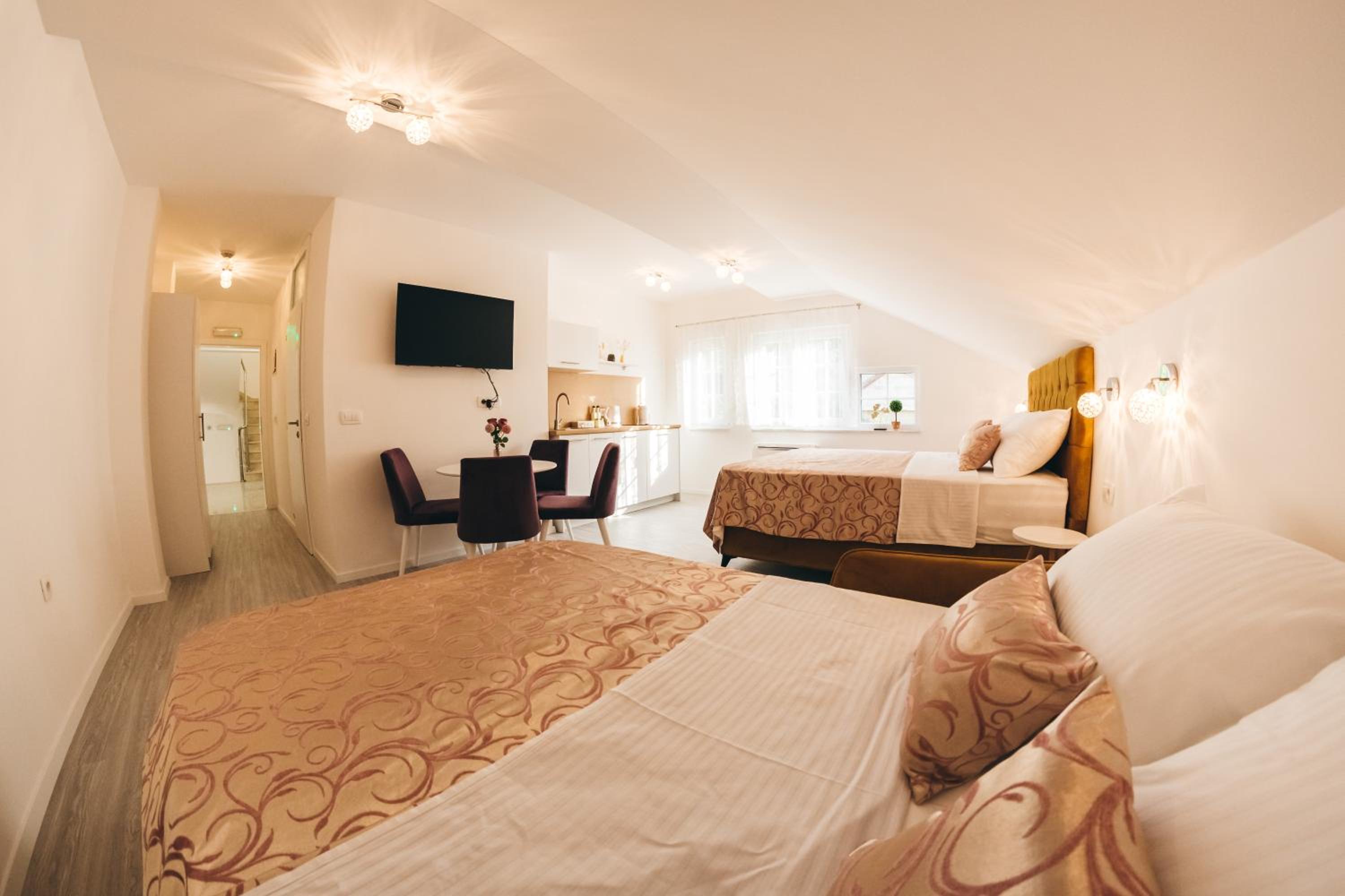 Elegant Studio Apartments Lasta