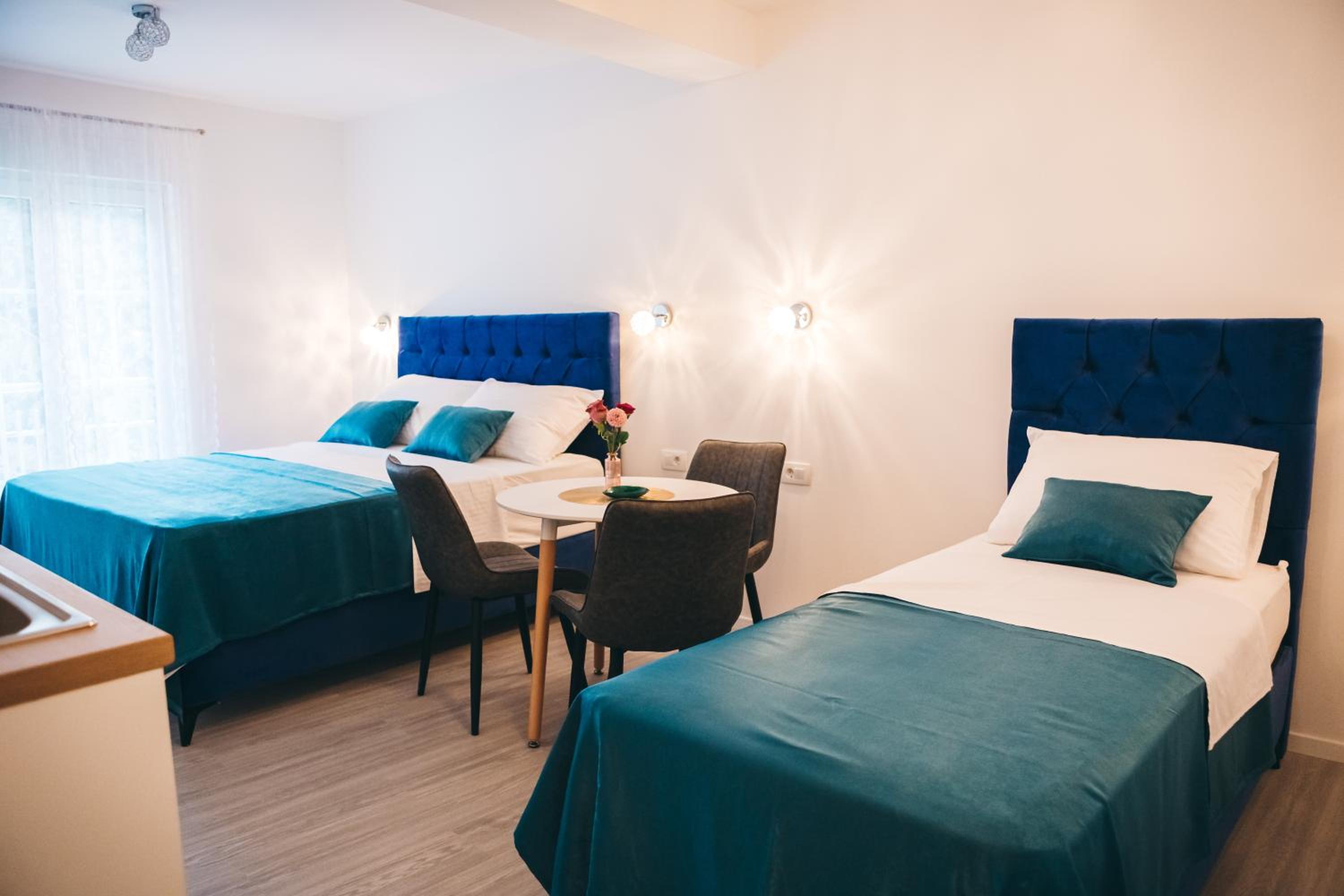 Elegant Studio Apartments Lasta