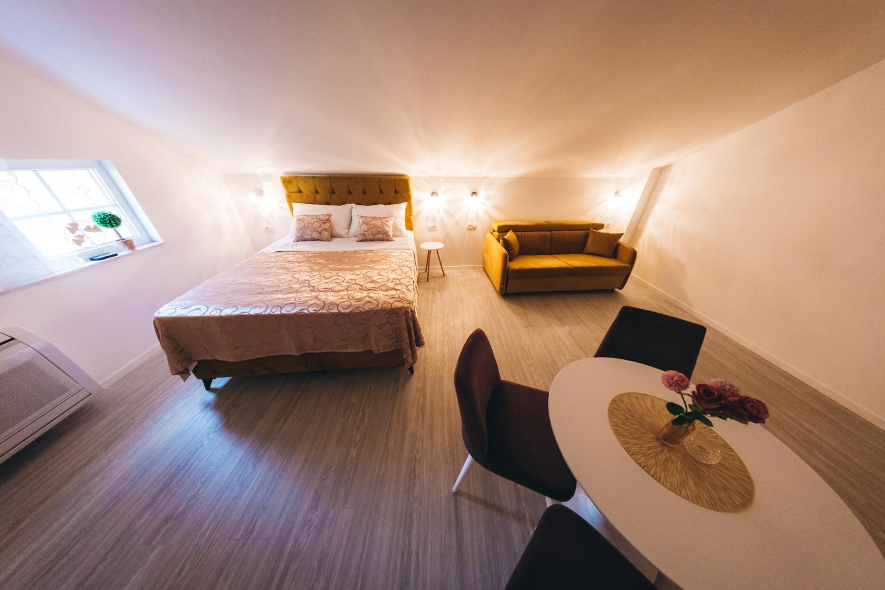 Elegant Studio Apartments Lasta