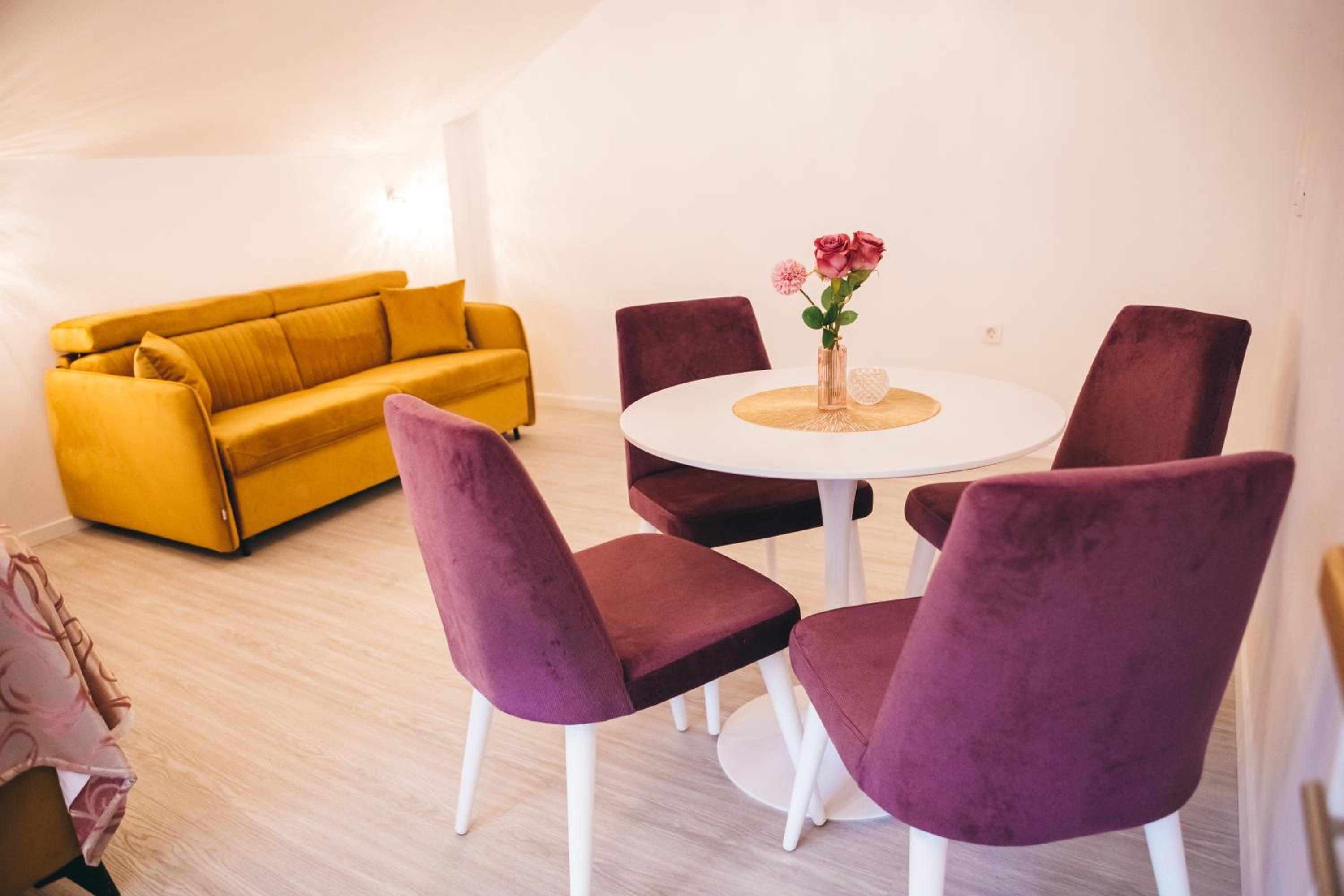 Elegant Studio Apartments Lasta