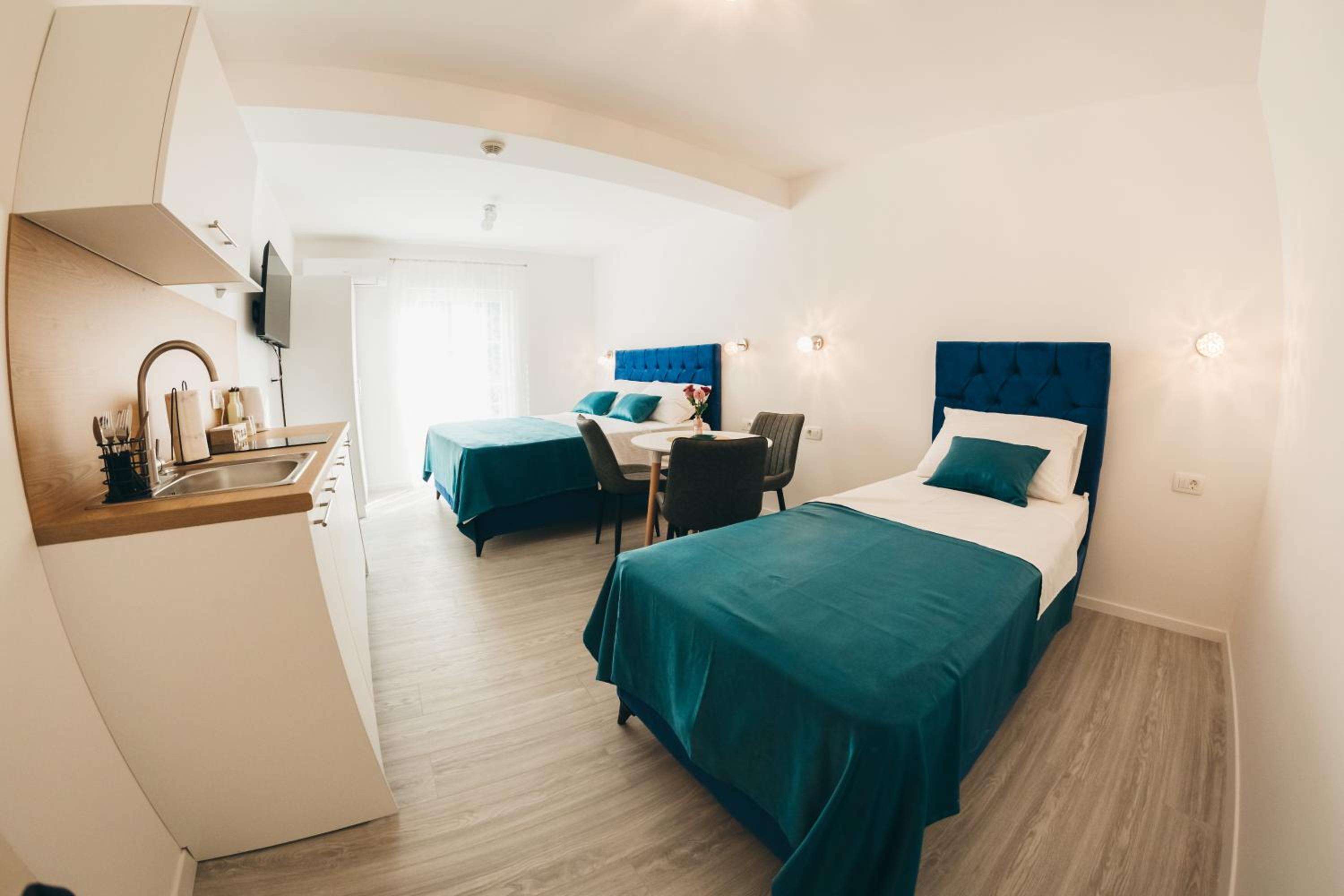 Elegant Studio Apartments Lasta