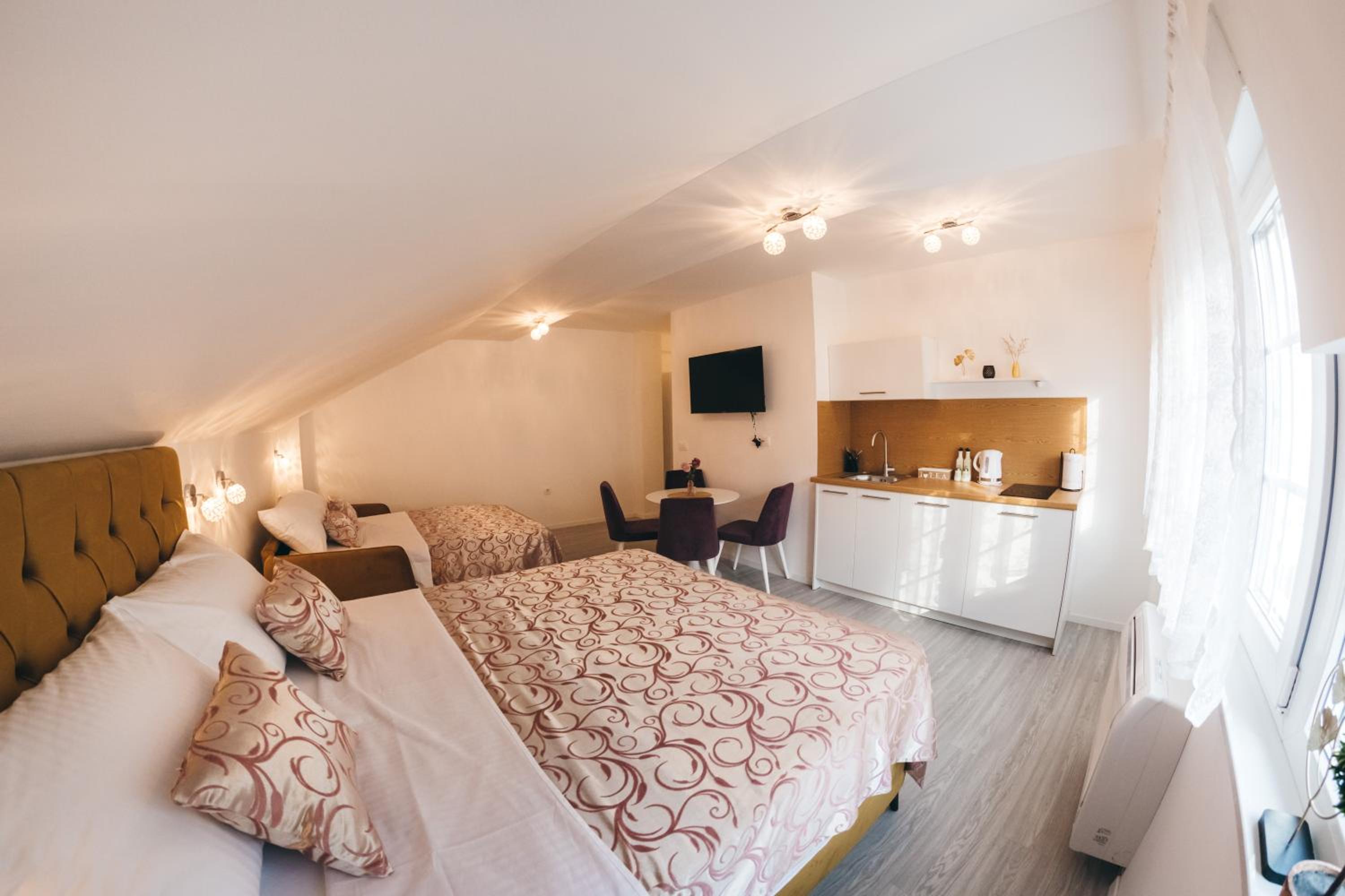 Elegant Studio Apartments Lasta