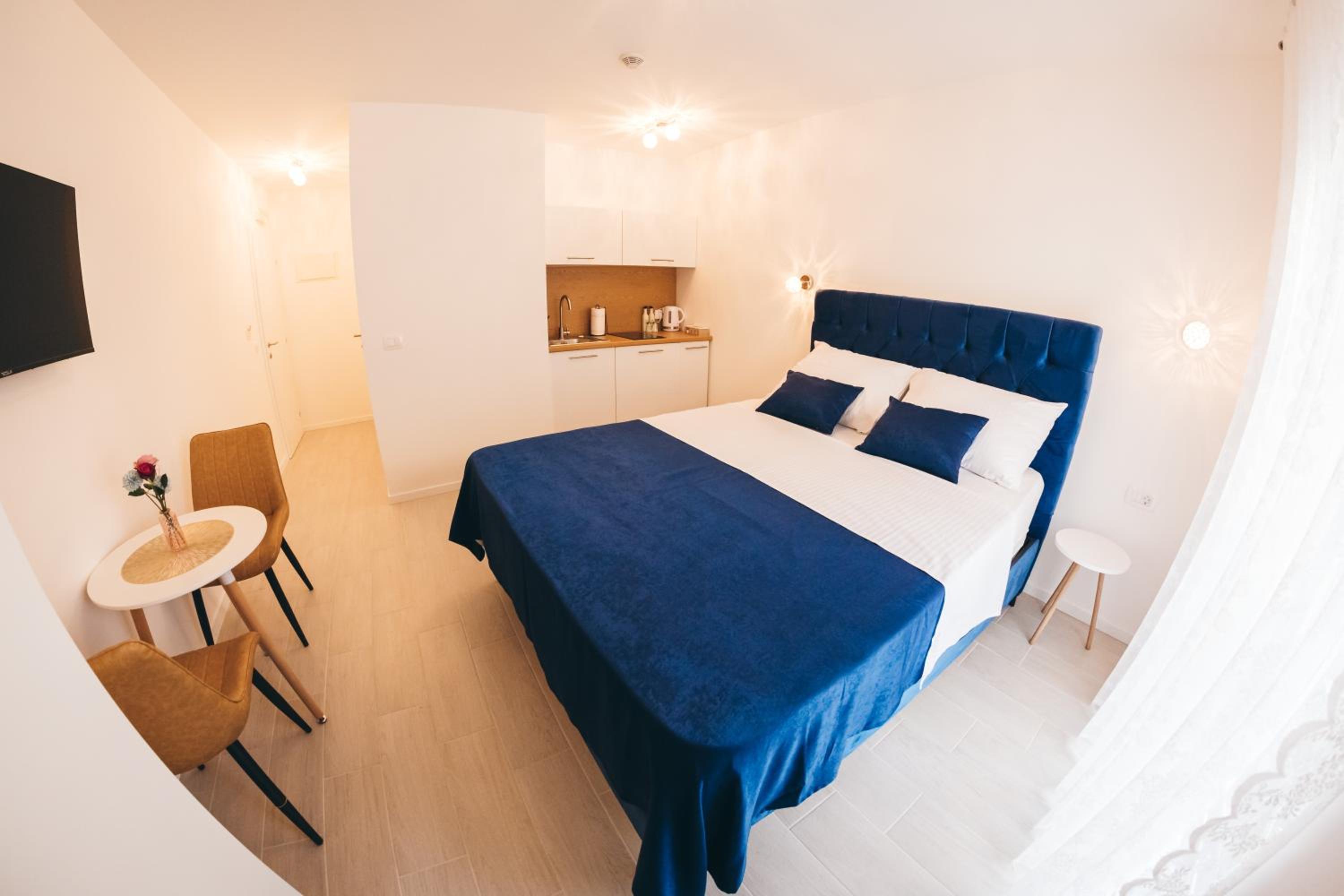 Elegant Studio Apartments Lasta