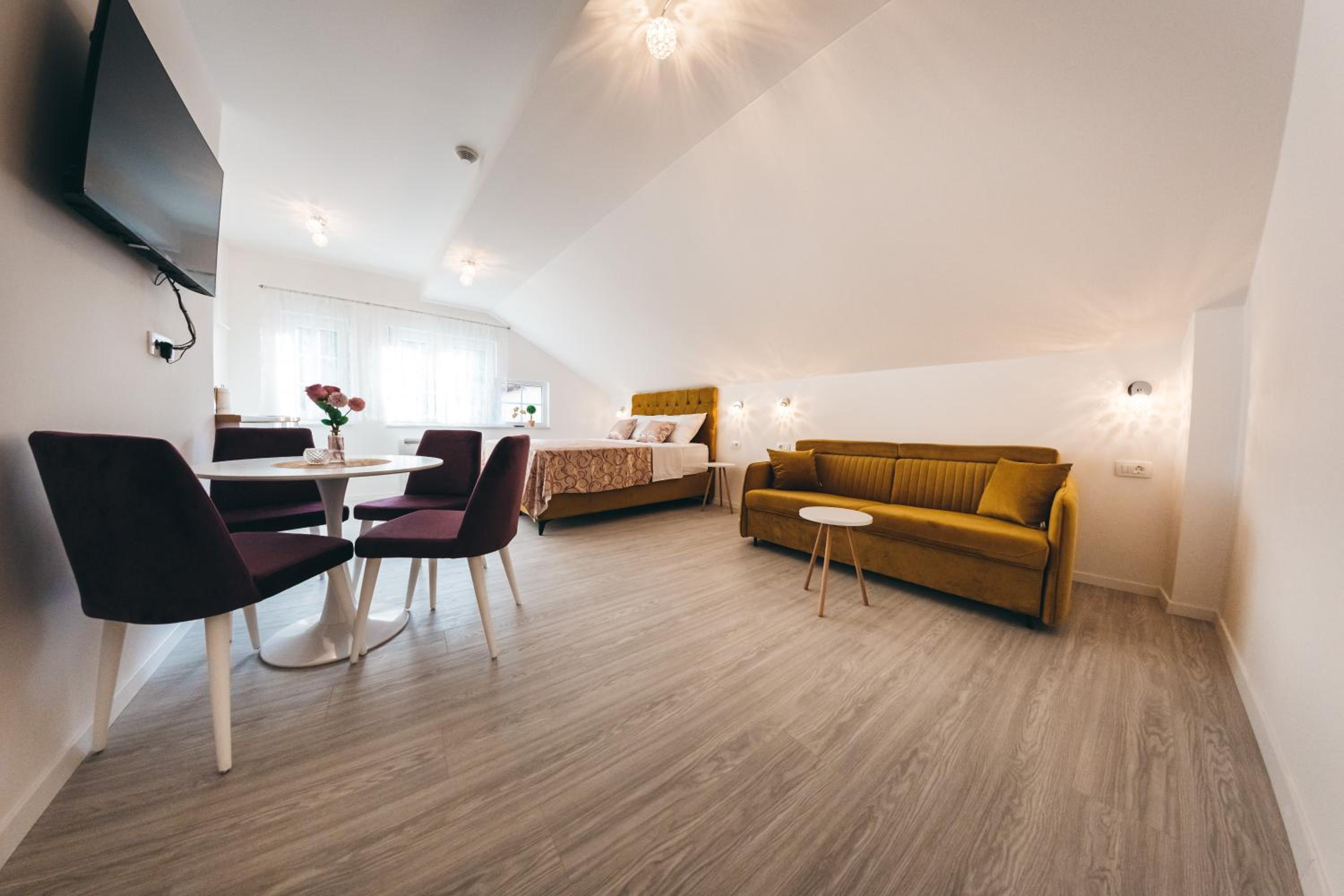 Elegant Studio Apartments Lasta