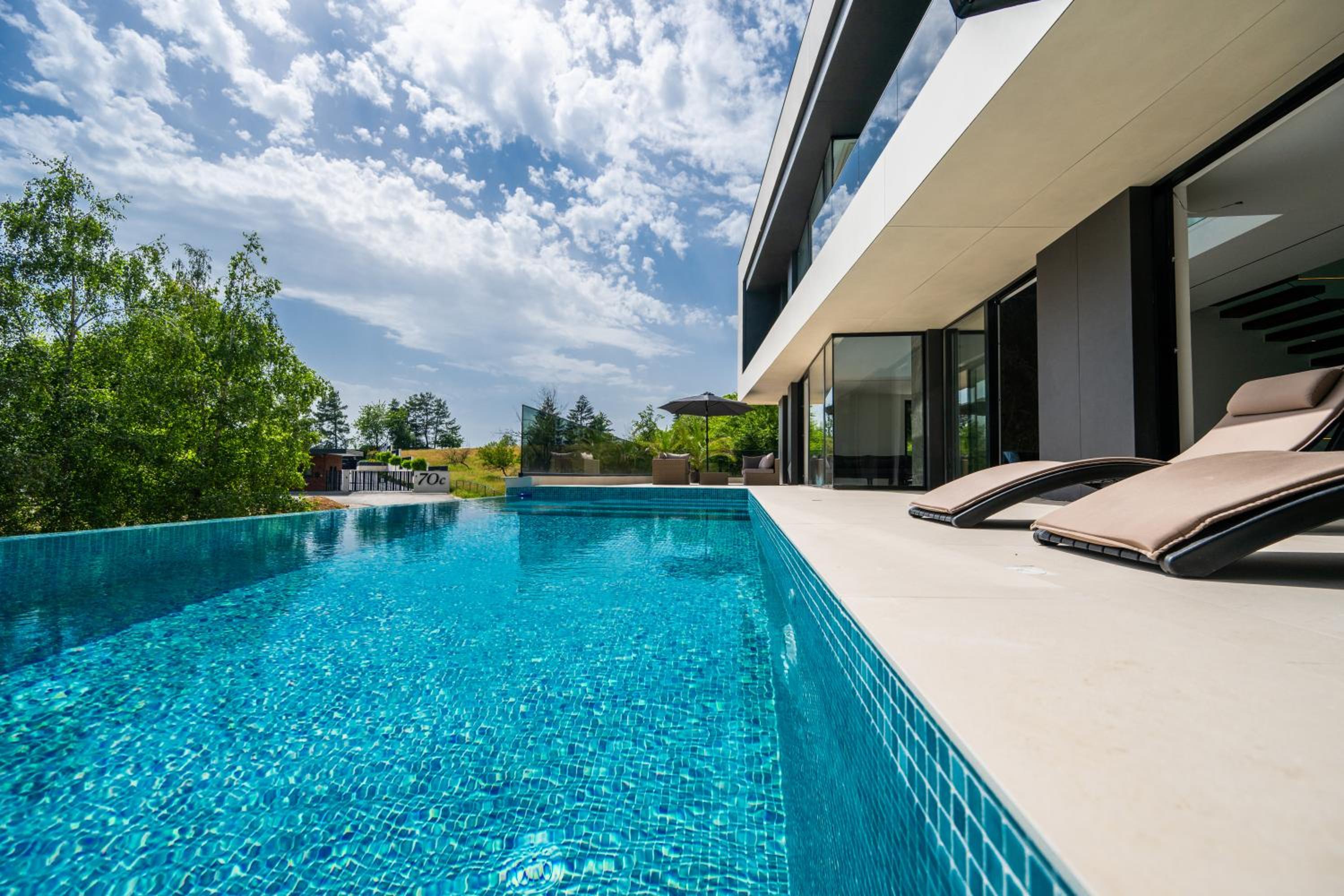 The Villa O