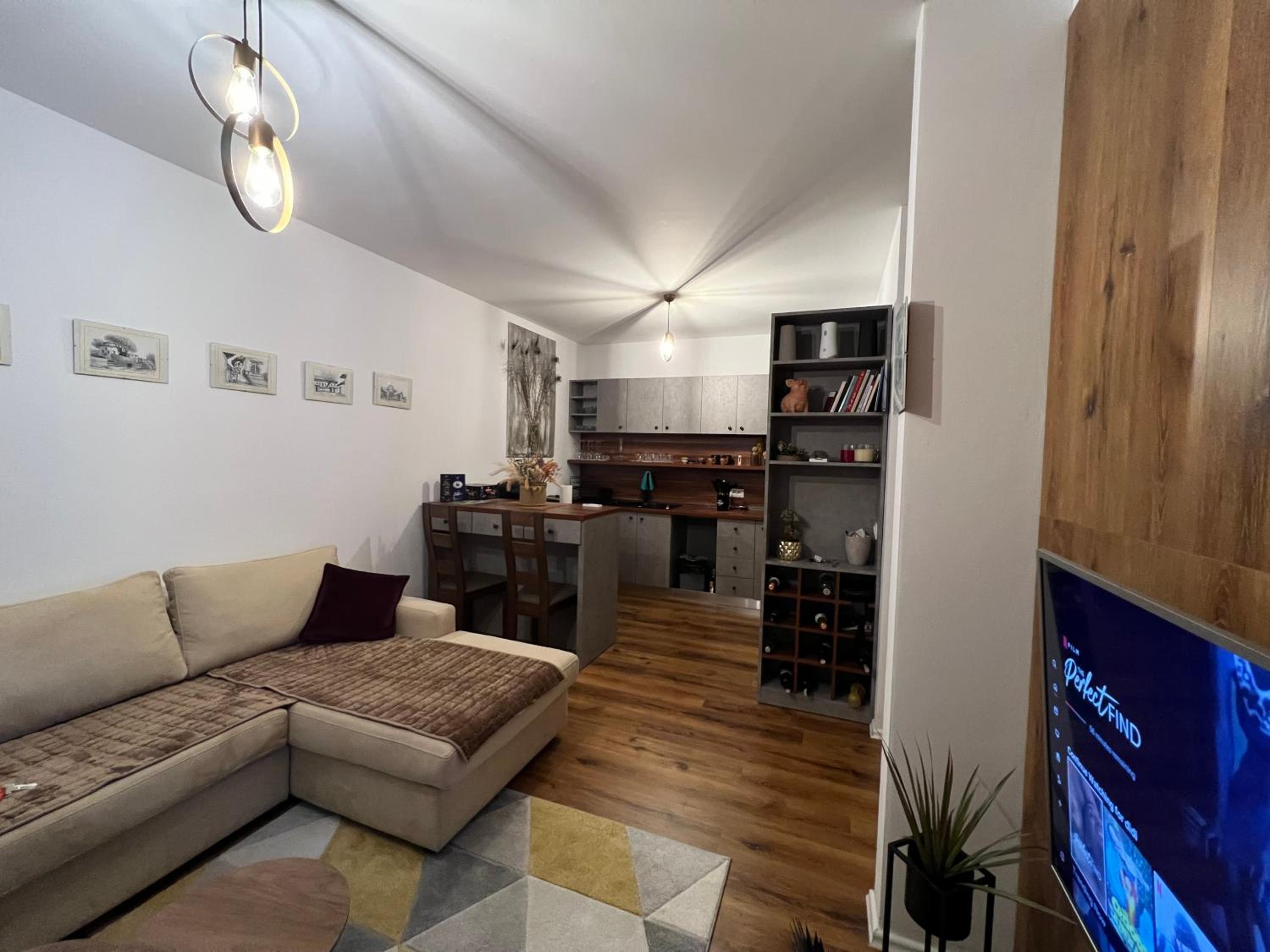 Zirkon City Rush Apartment