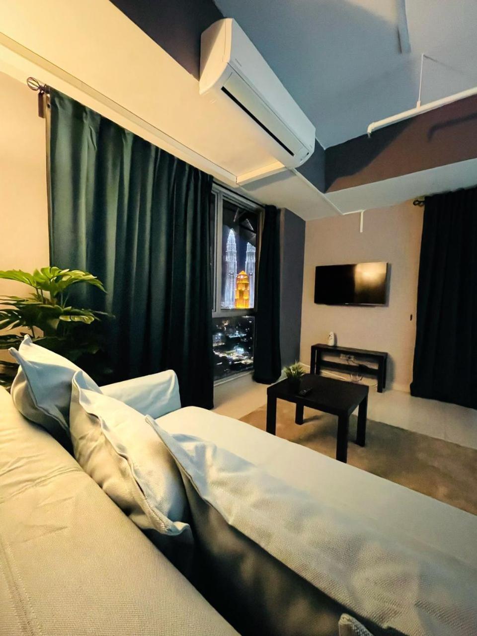 Nour Homestay KLCC View - COZY 1