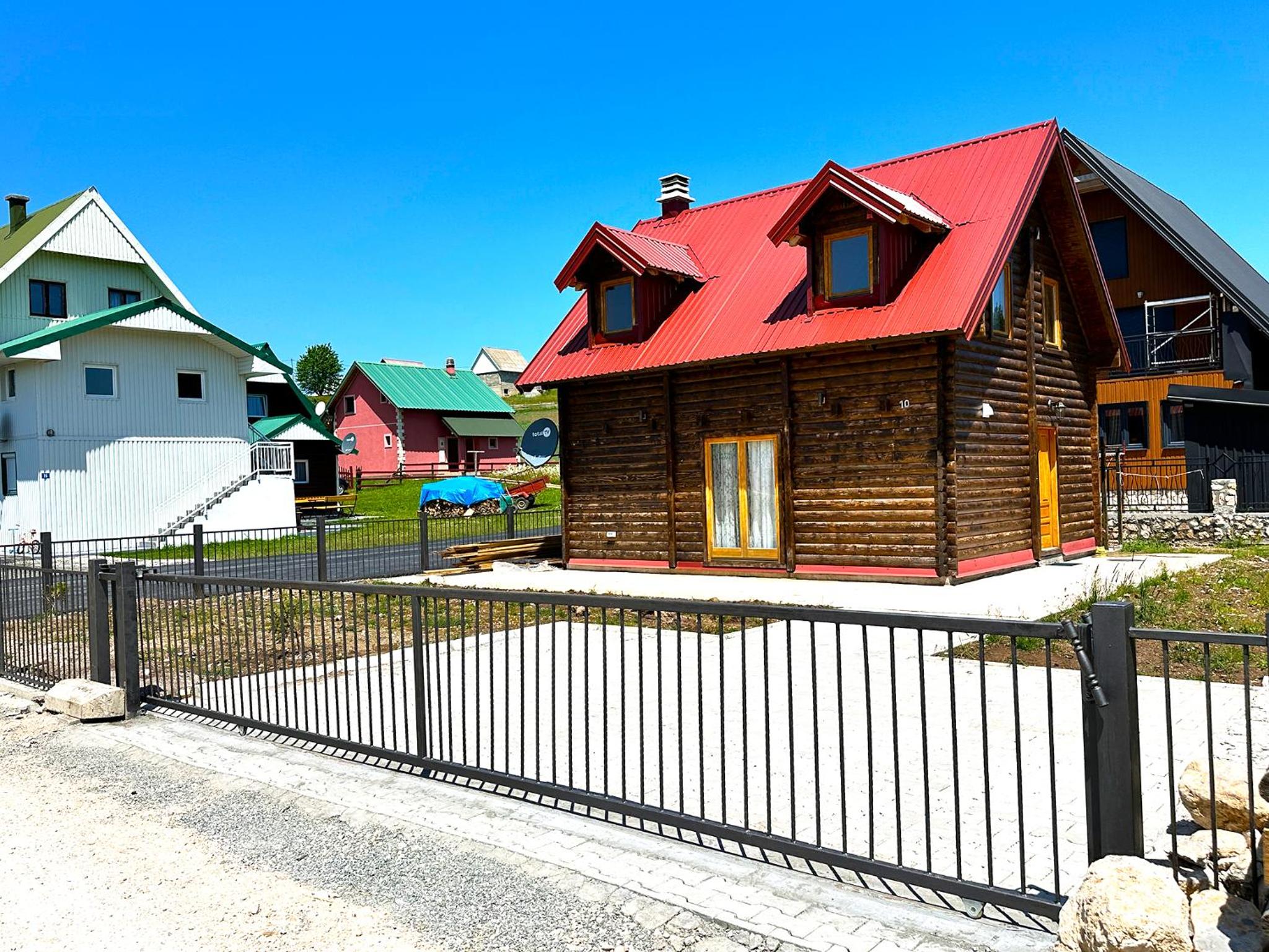 Monteglobal House view 3