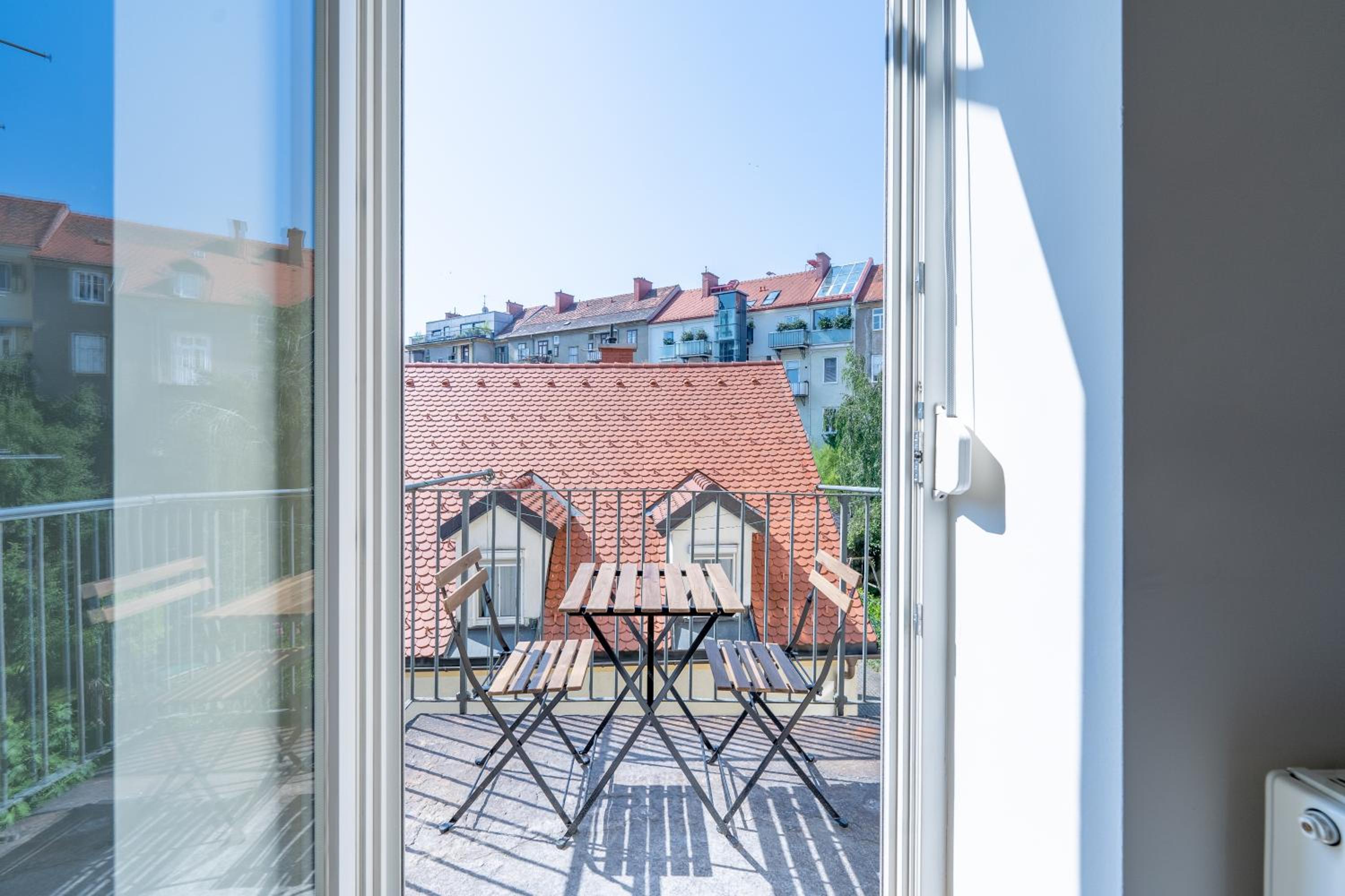 Premium apartment - walking distance to city center