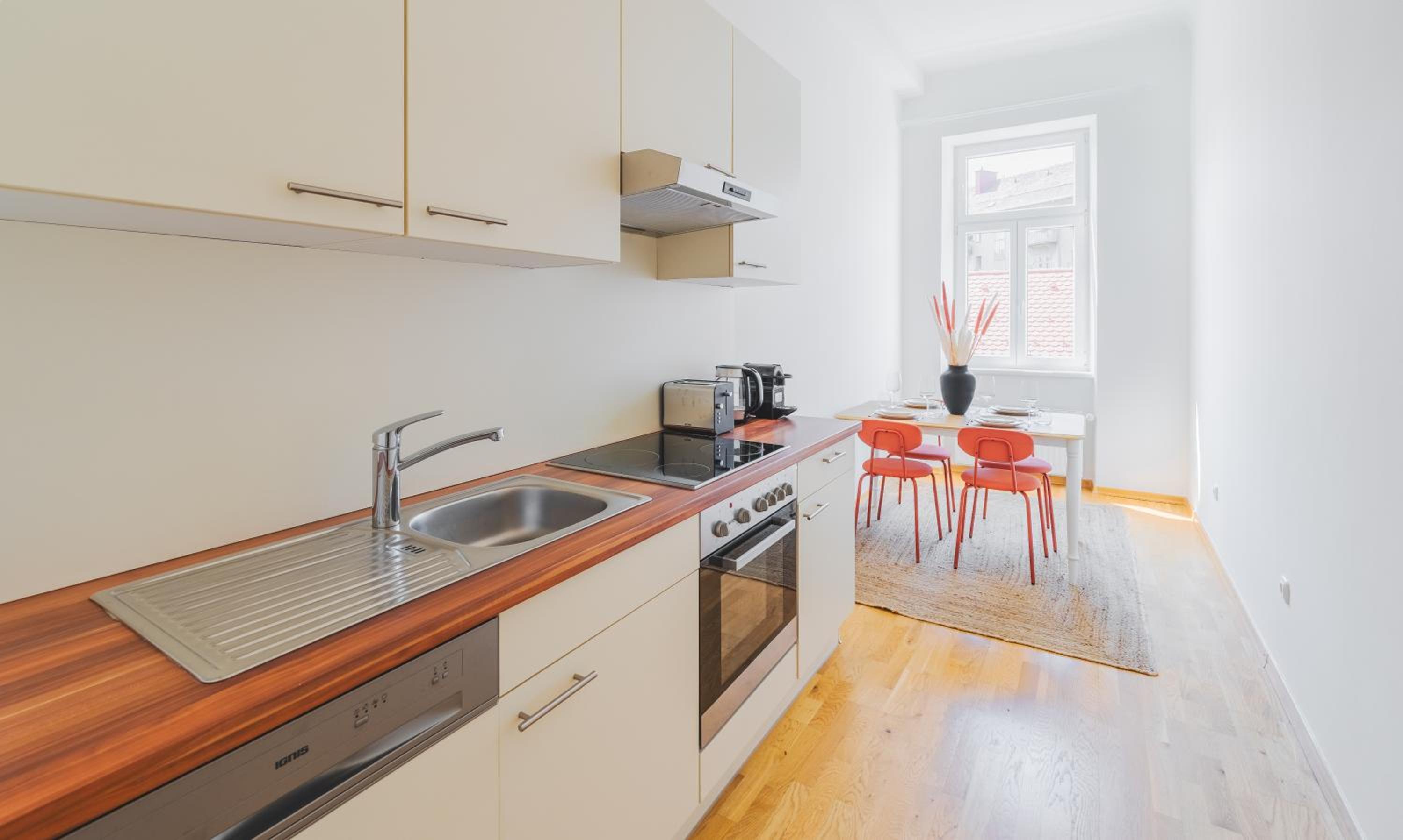 Premium apartment - walking distance to city center