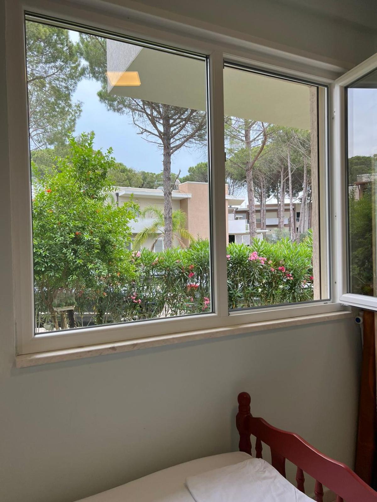 DEJA BLUE Beach House Bay of Lalzi Durres Gjiri Lalzit