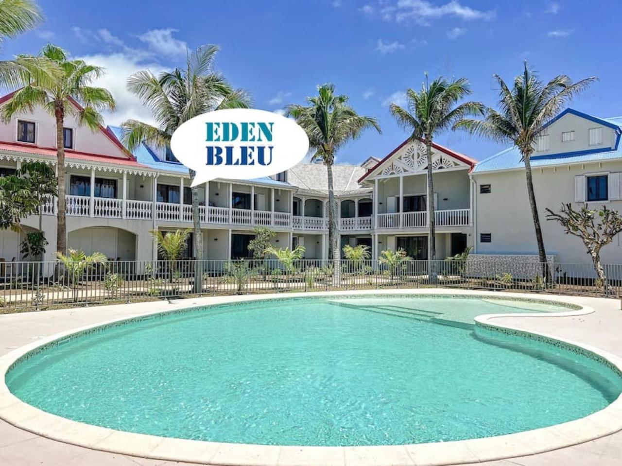 Eden Bleu, direct access to Orient Bay beach, swimming pool view 5