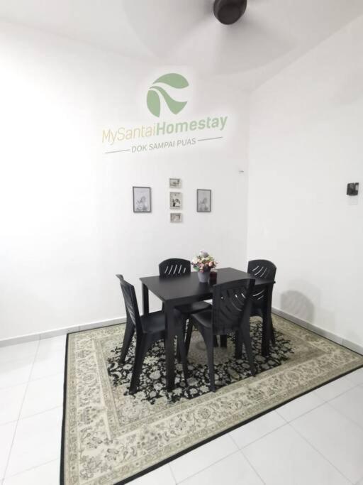 MySantai Homestay Padang Serai