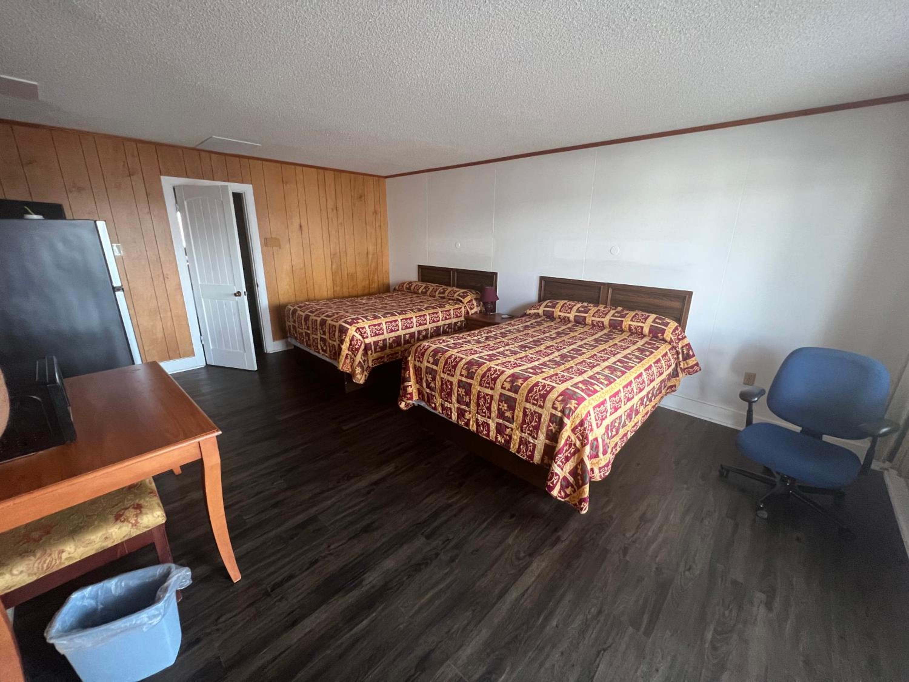Pinelodge Motel