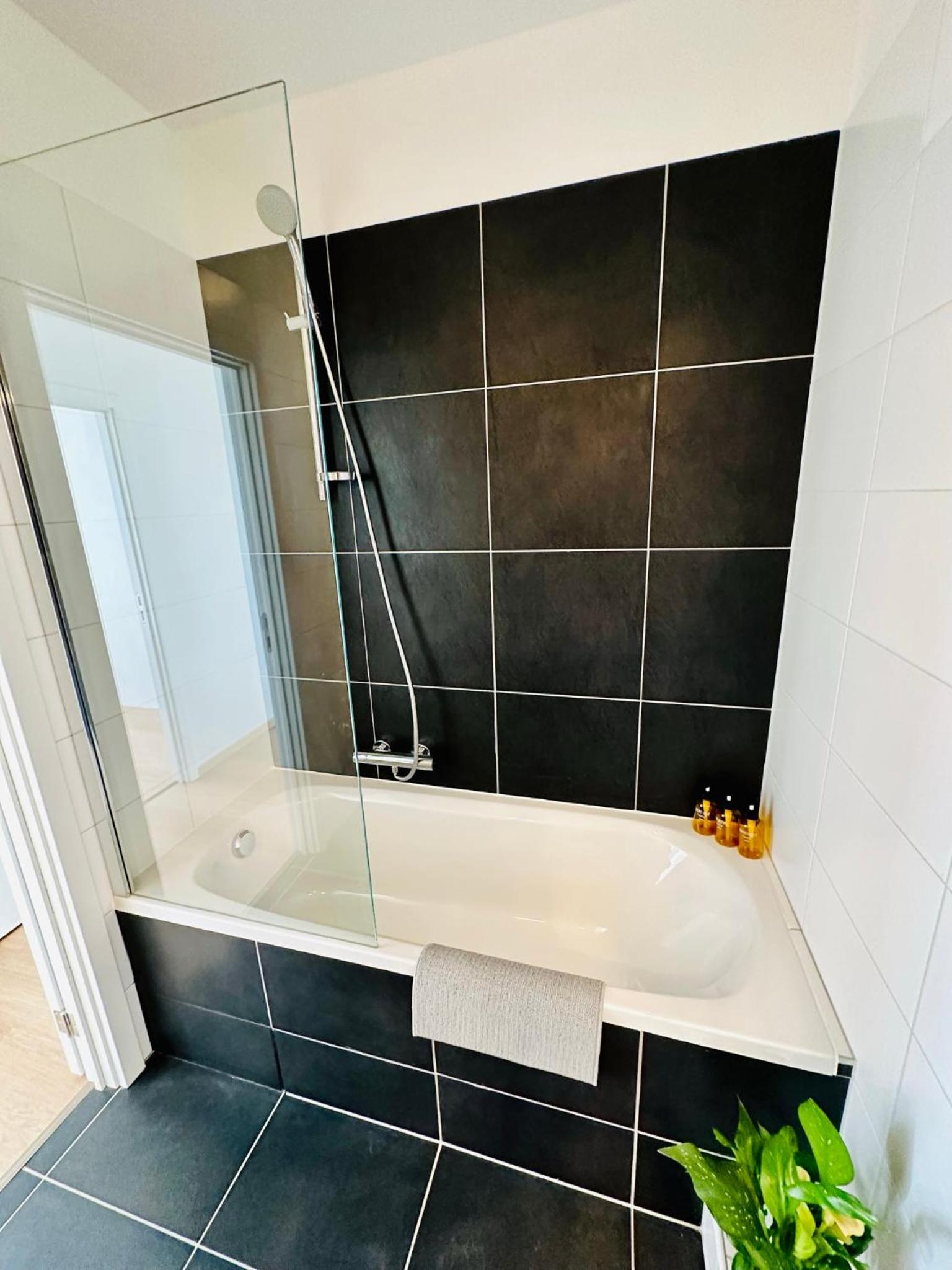 Urbanstay Suites - Grand Place 2 Bd Apartment
