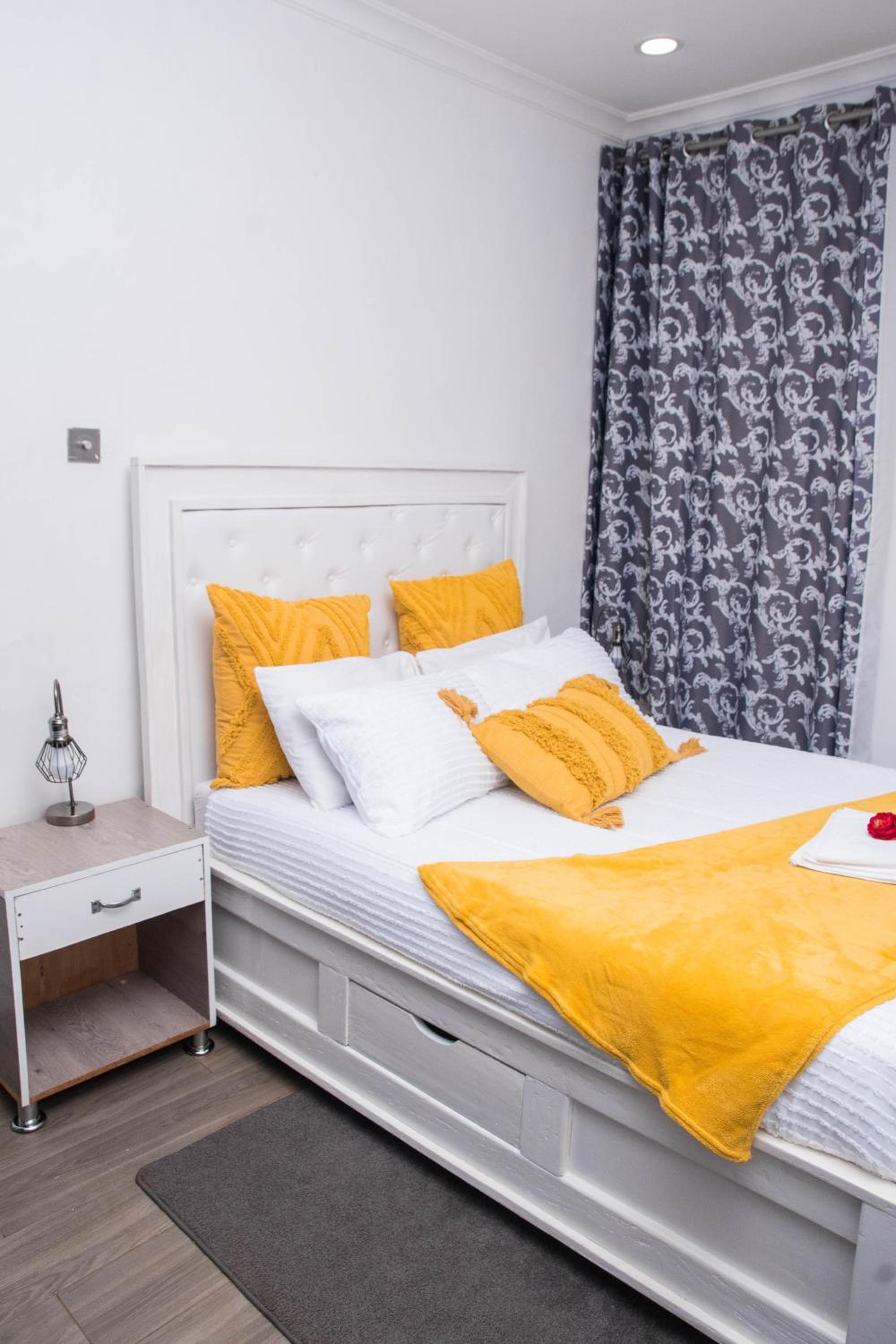2 bedroom modern house in Zomba view 5