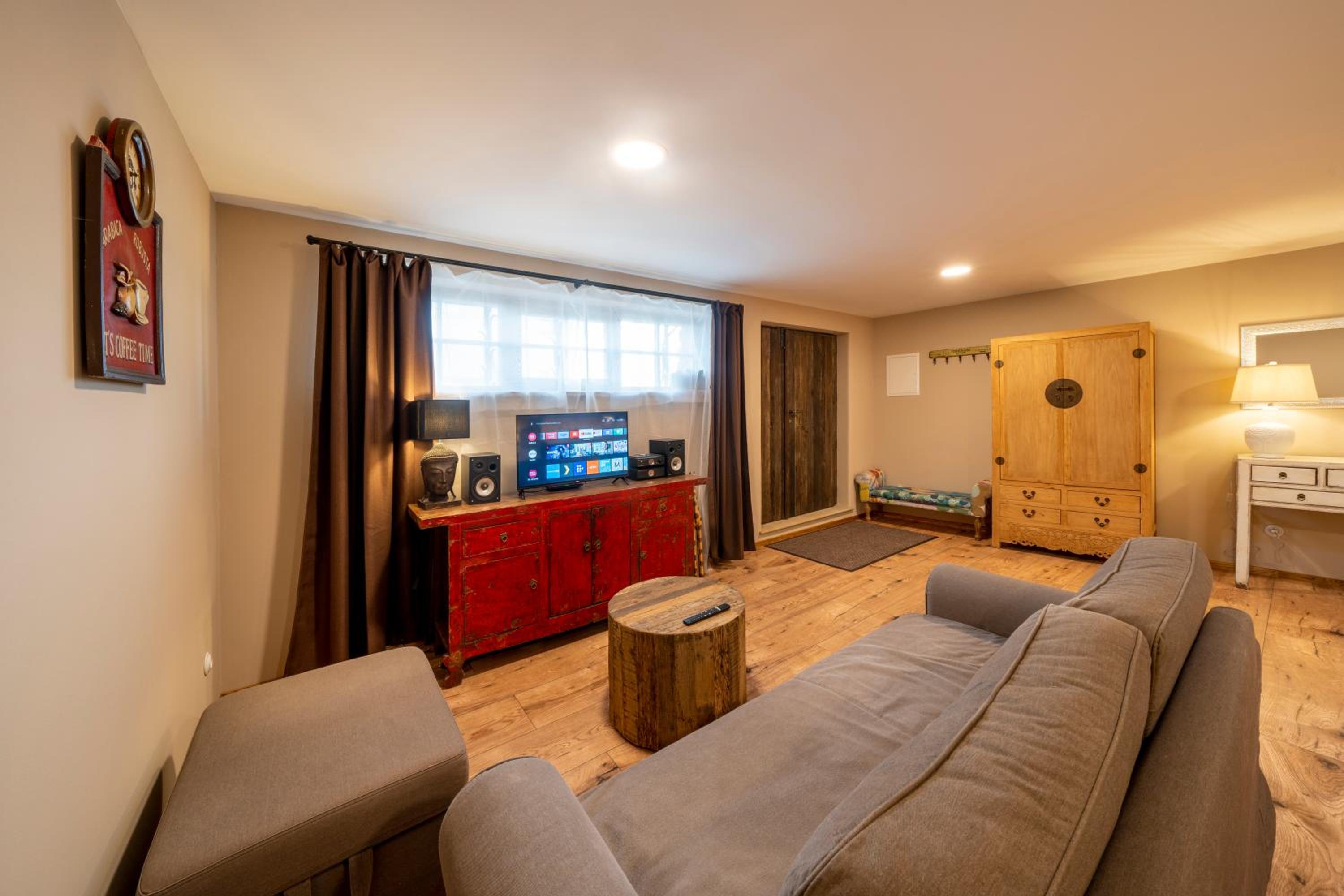 Prague West - Studio Chyne with Terrace