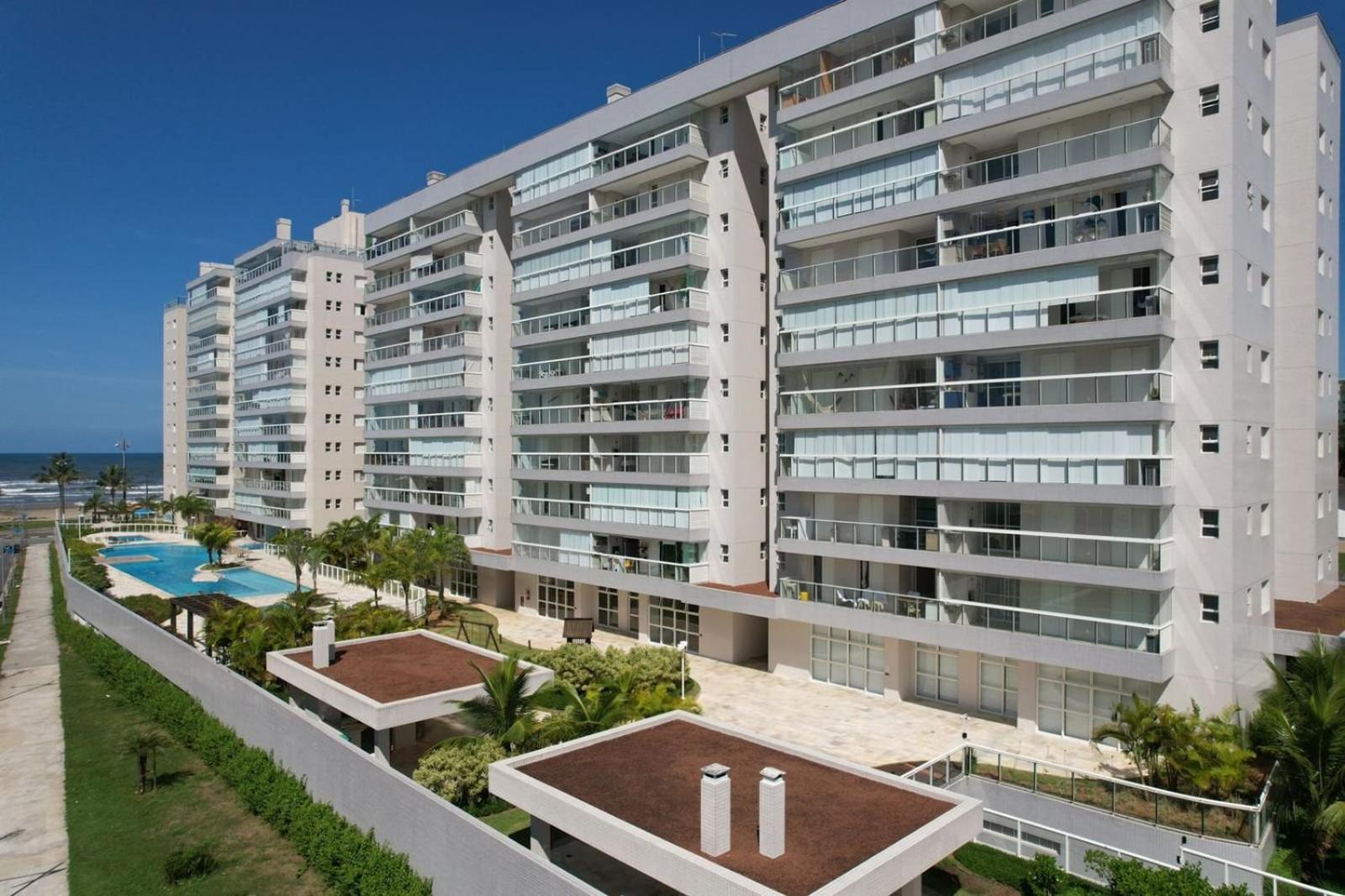 Home 43| Apto em cond Pé na Areia em Bertioga