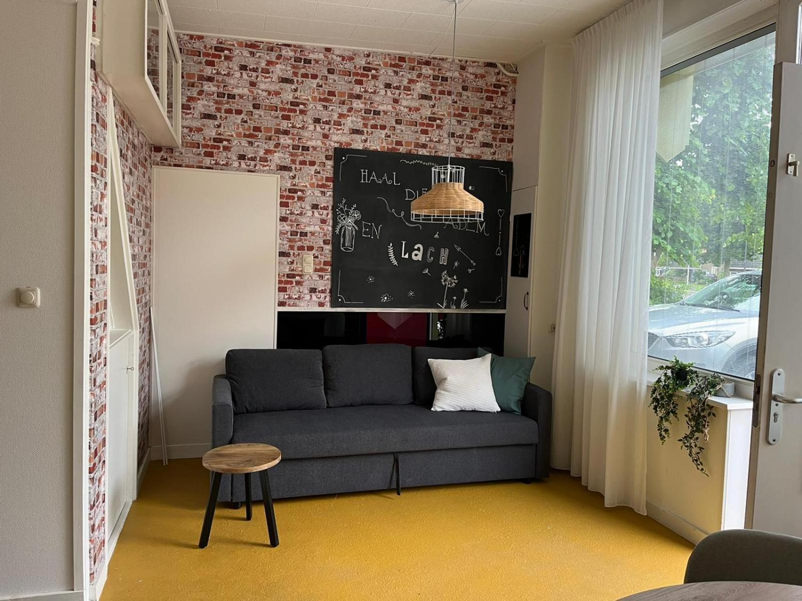studio 4 view 5
