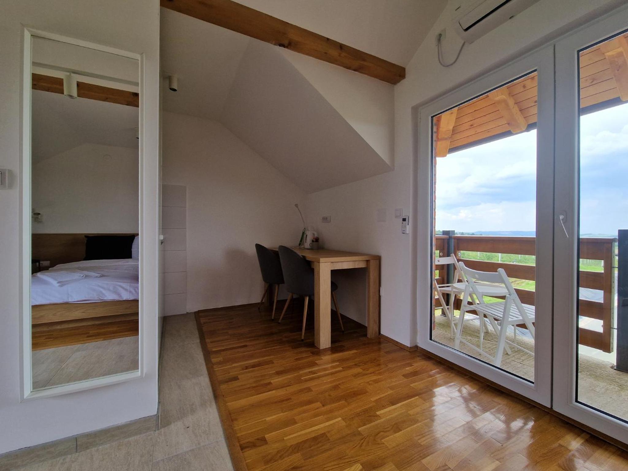 Apartmani Vinarije IN