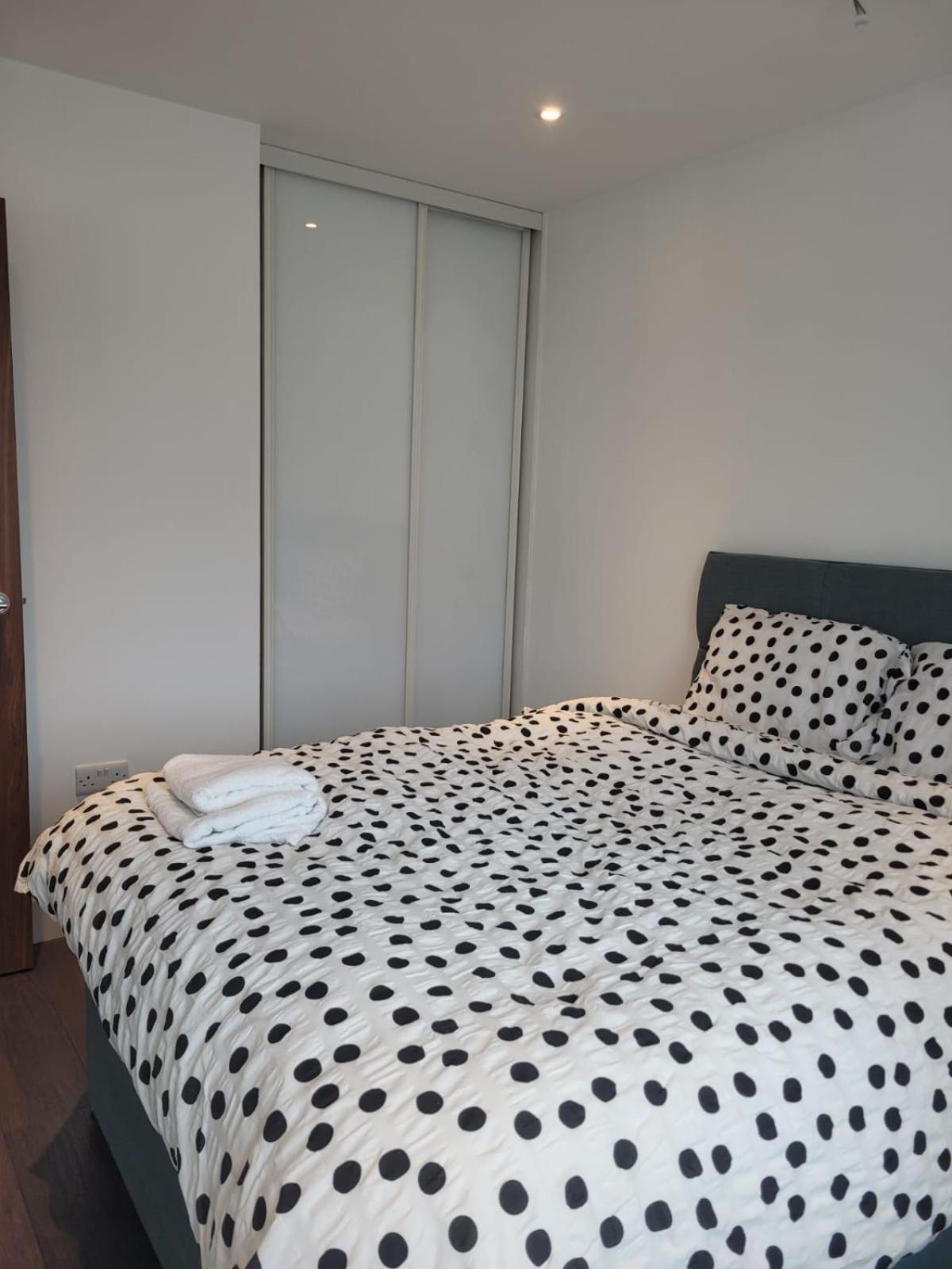 2BR Chic London Sleep 9 BP7