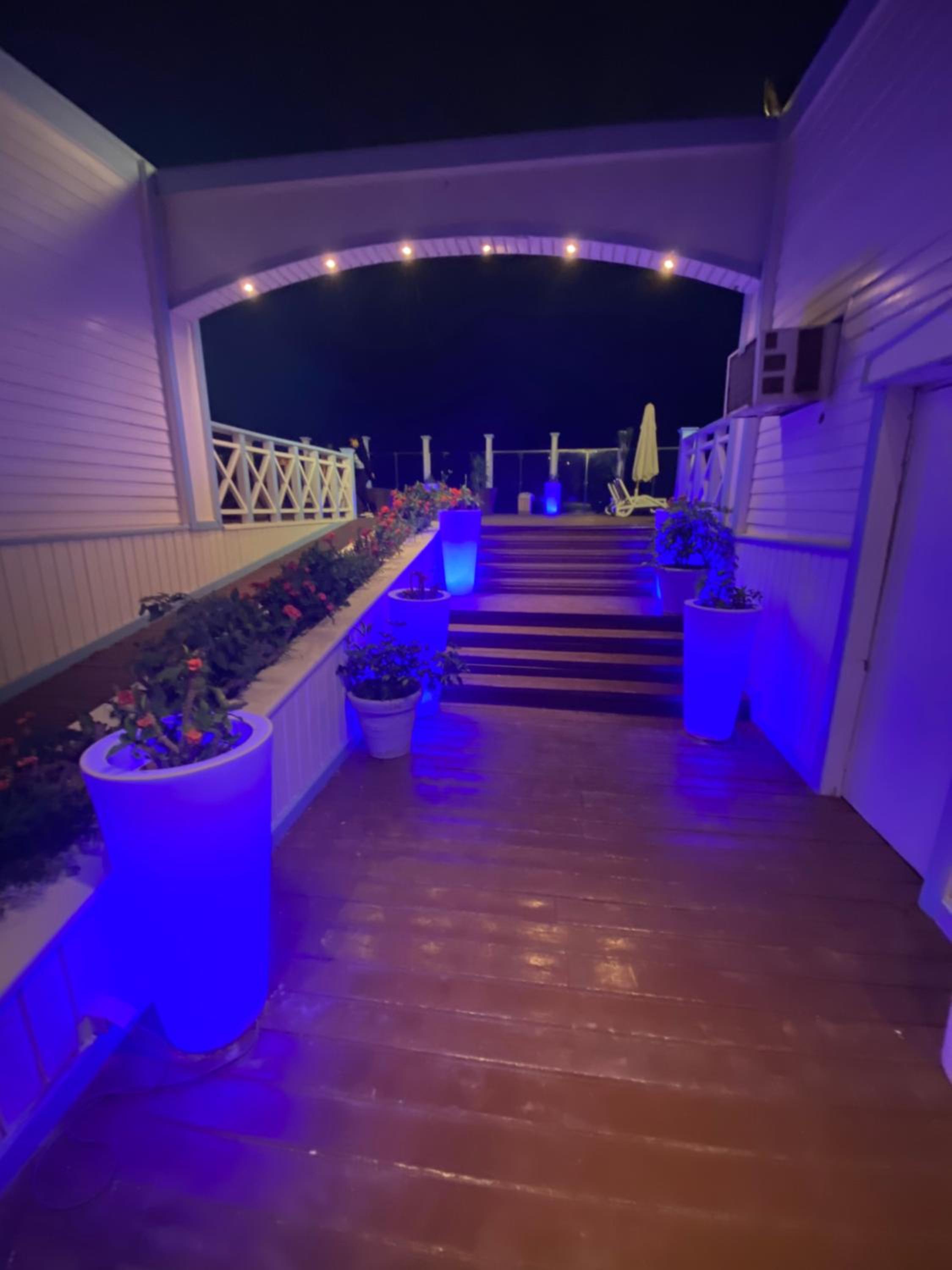 Executive Royal Tower Apartments - Sky Lounge