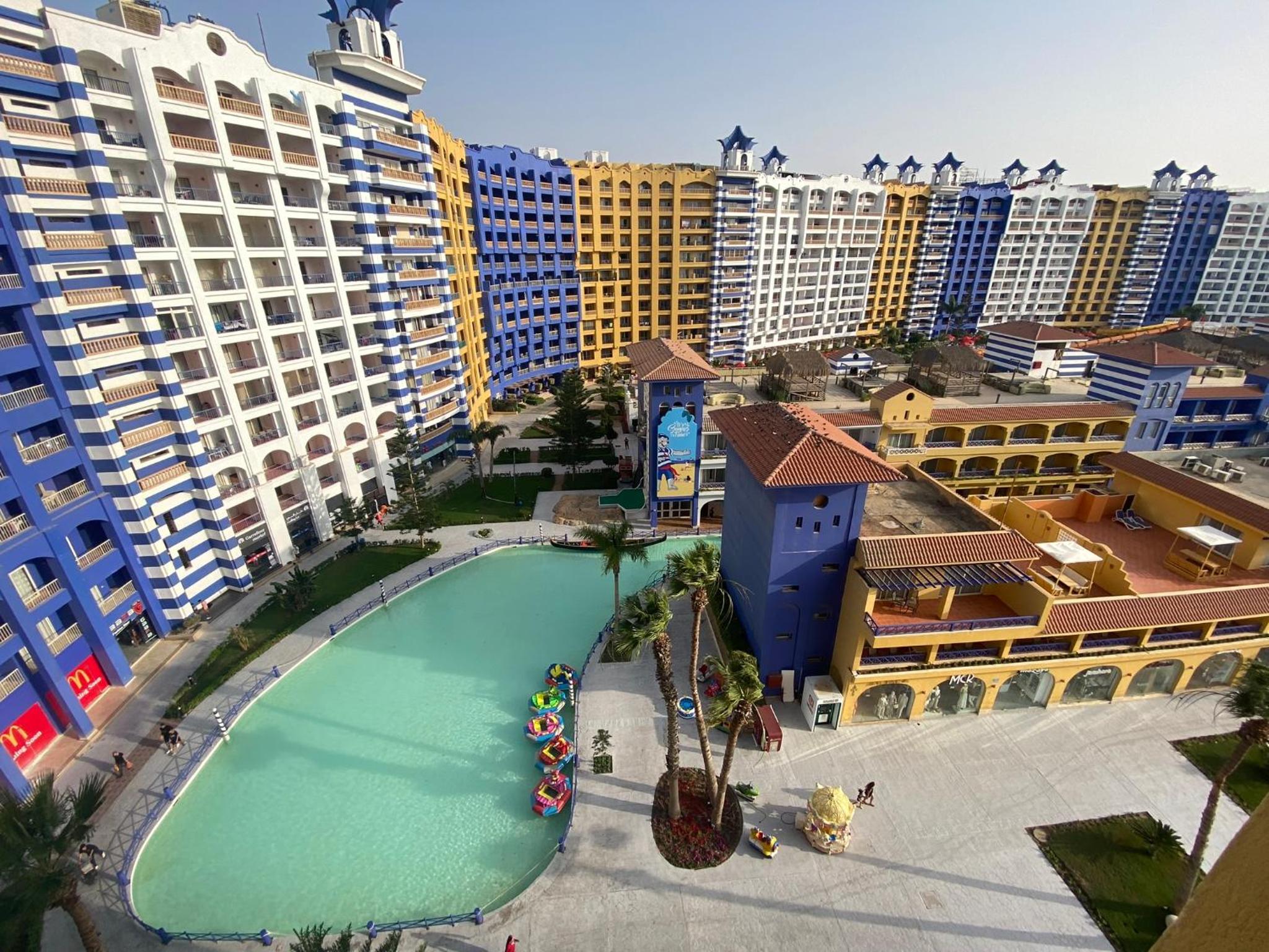 Executive Royal Tower Apartments - Sky Lounge