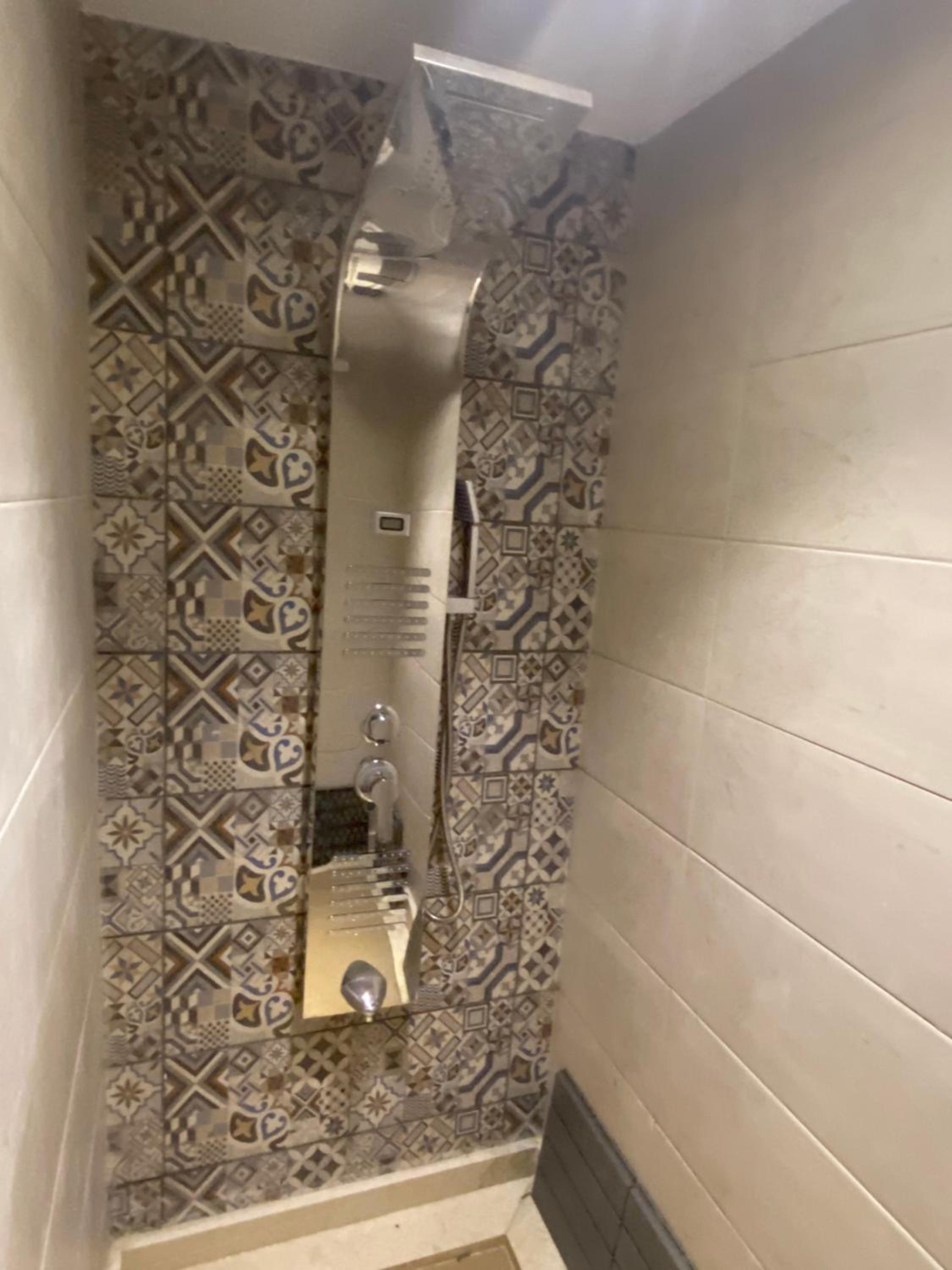 Executive Royal Tower Apartments - Sky Lounge