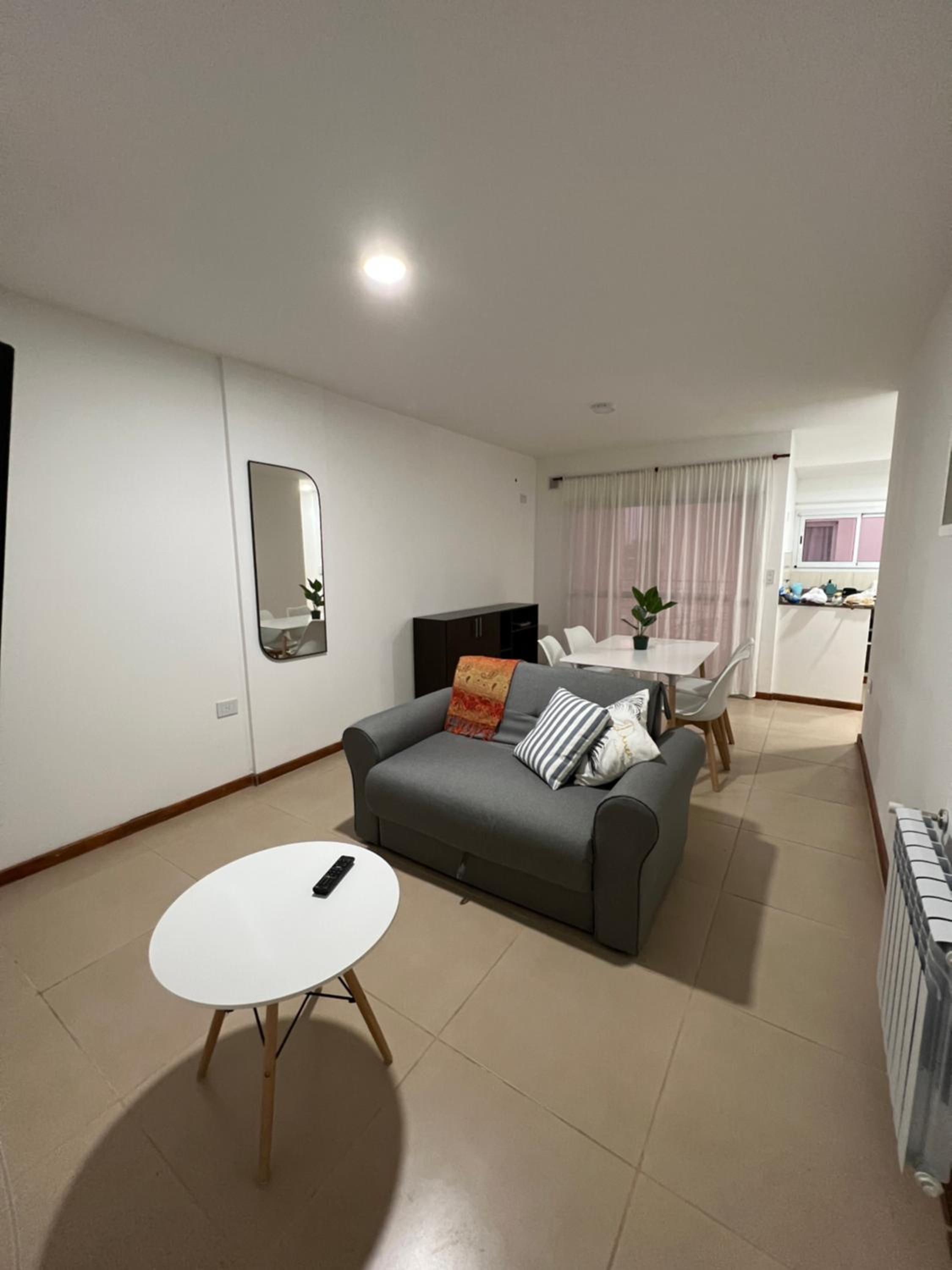 Apartamento a metros de la costanera y el lago