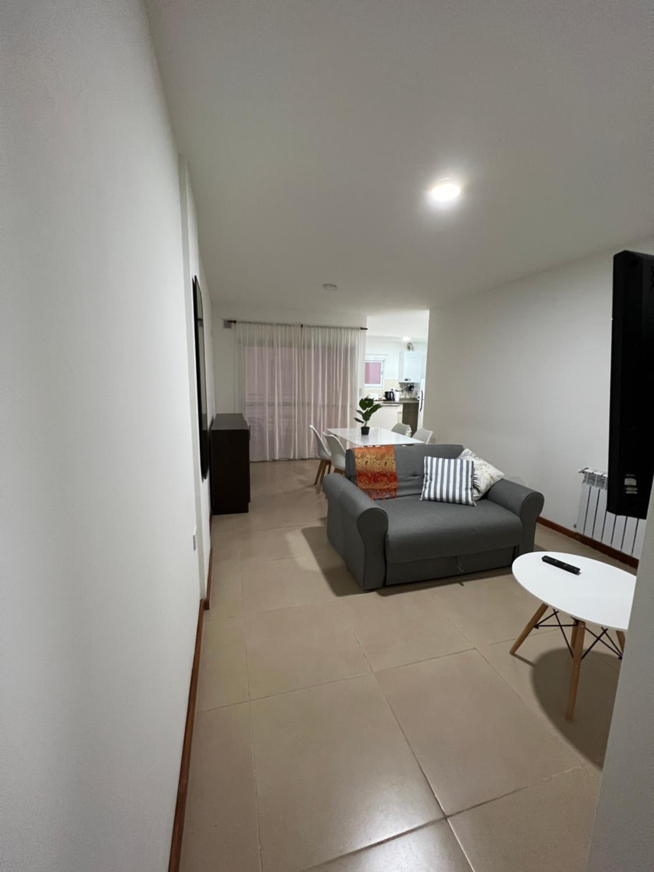 Apartamento a metros de la costanera y el lago
