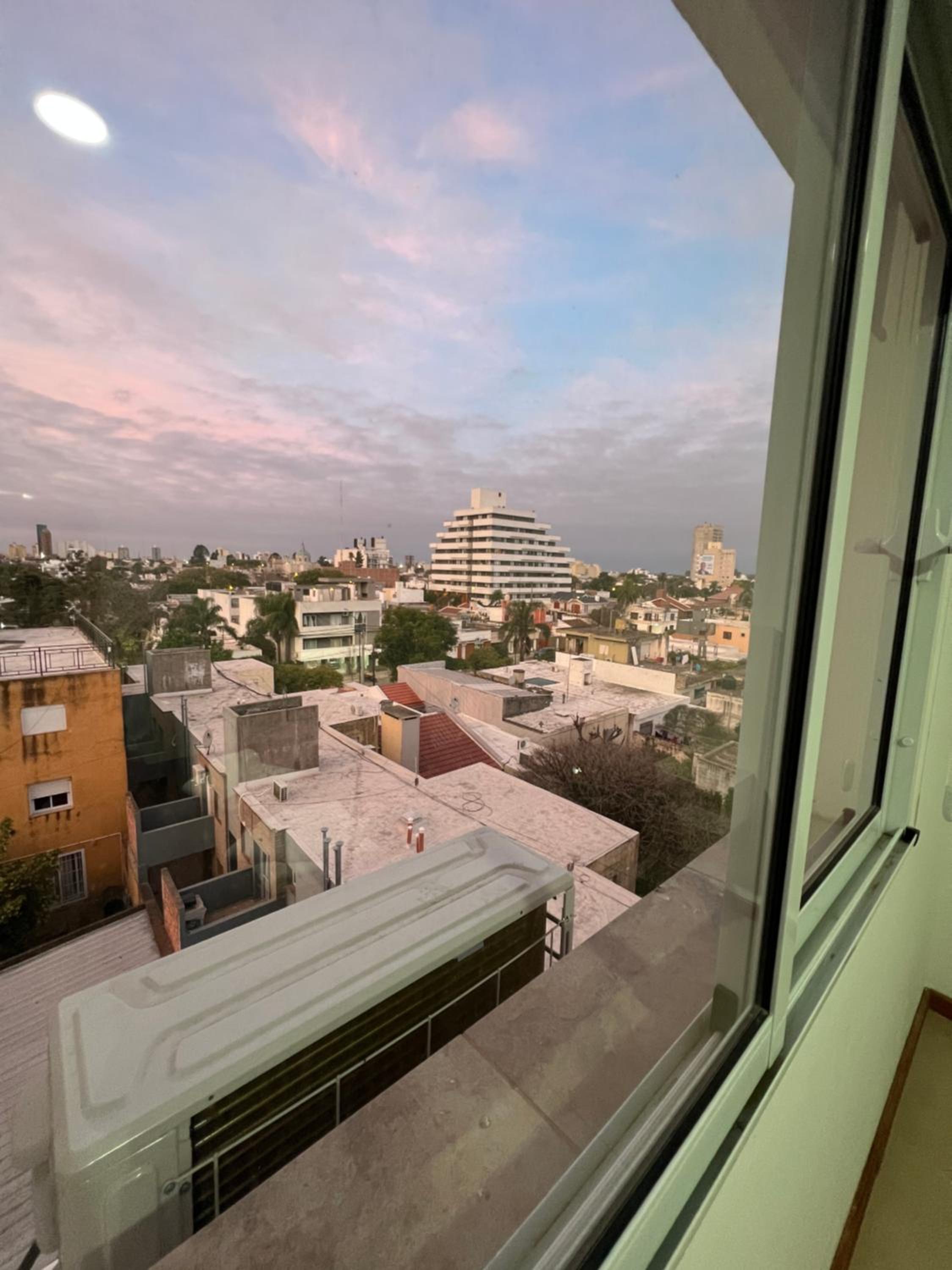 Apartamento a metros de la costanera y el lago