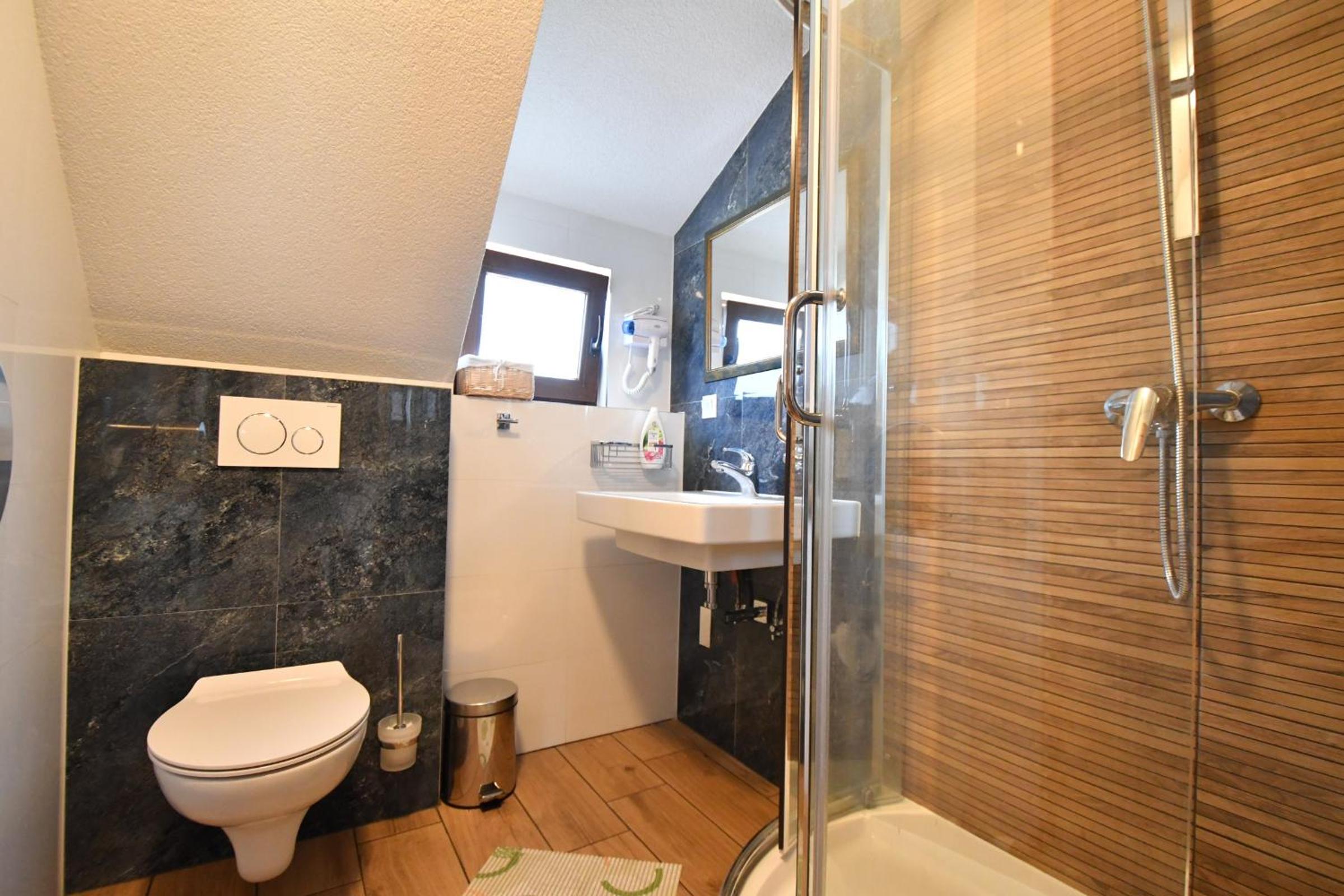 PRIVAT MARIANNA