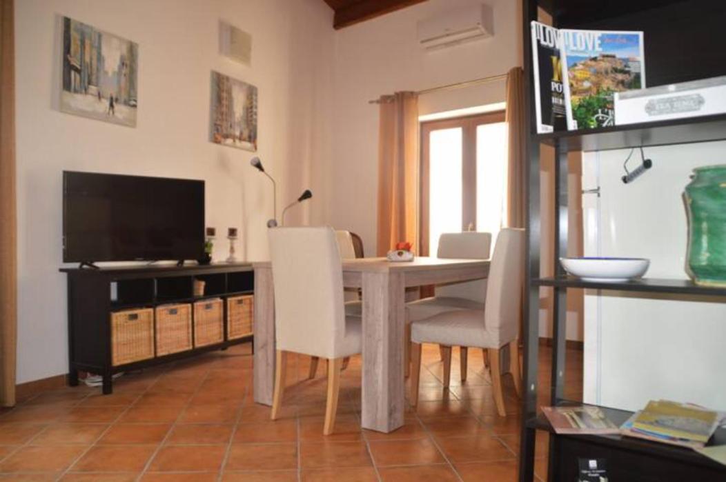 Vecchio Cortile Home Holidays
