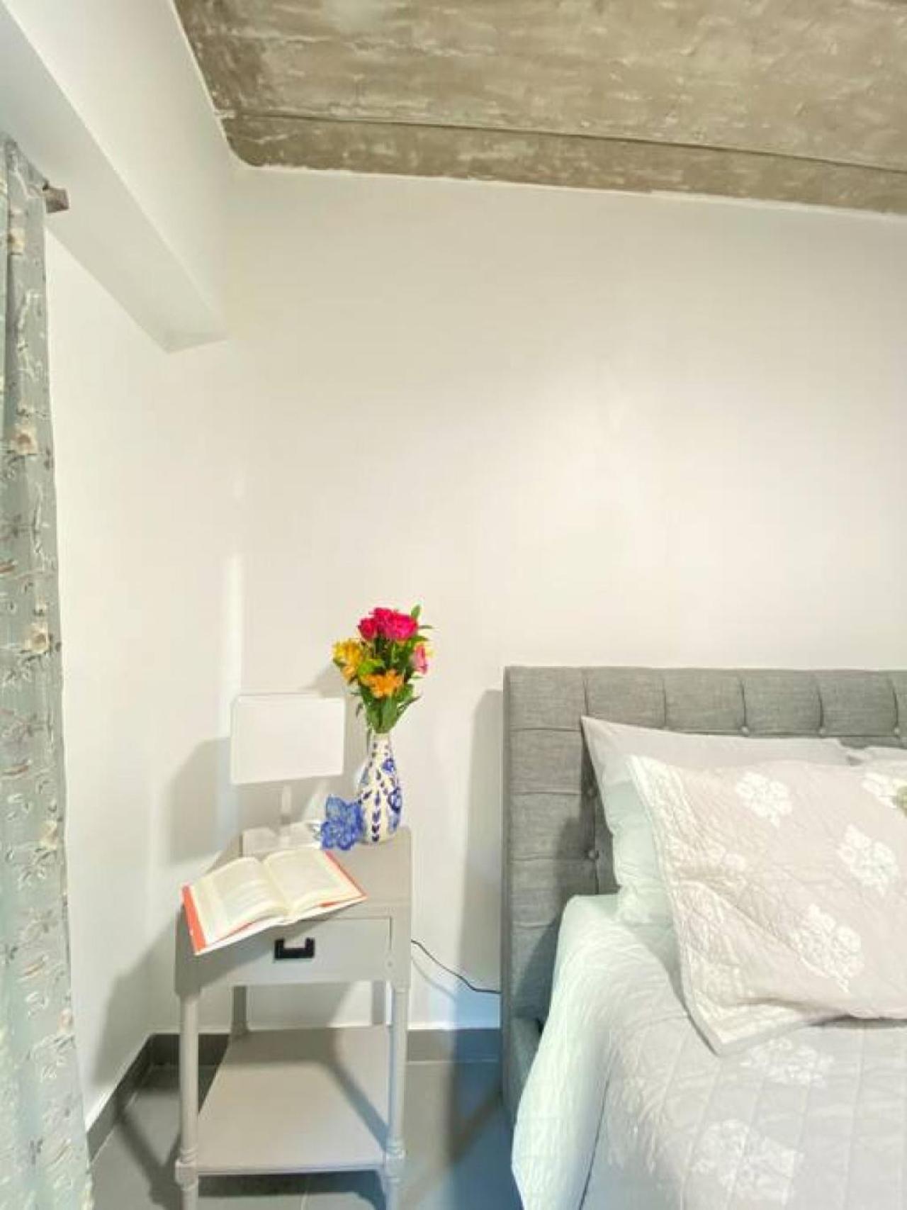 Ultra Modern Studio Brunch downstairs